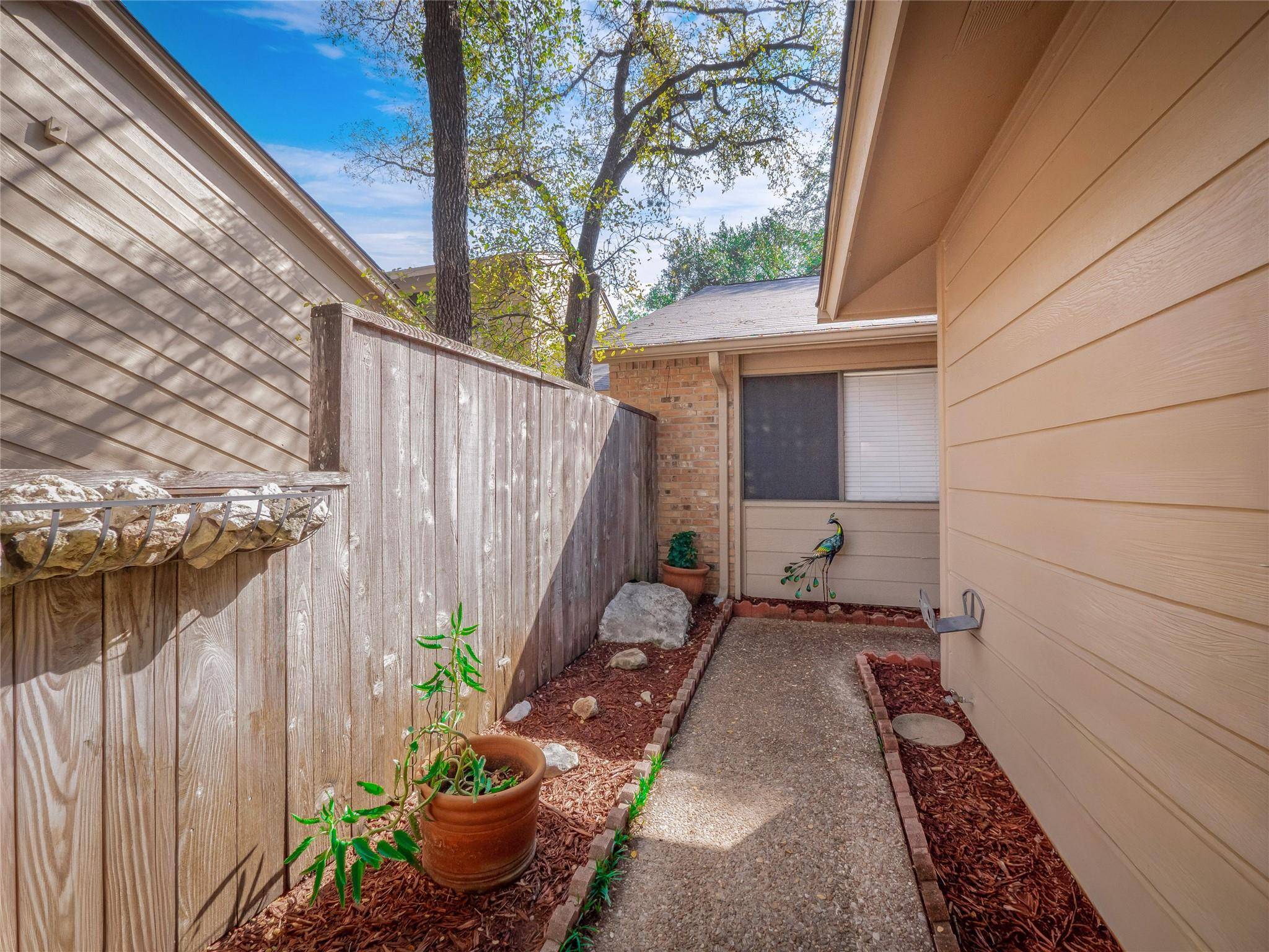 7211 Lakewood DR #E118, Austin, TX 78750