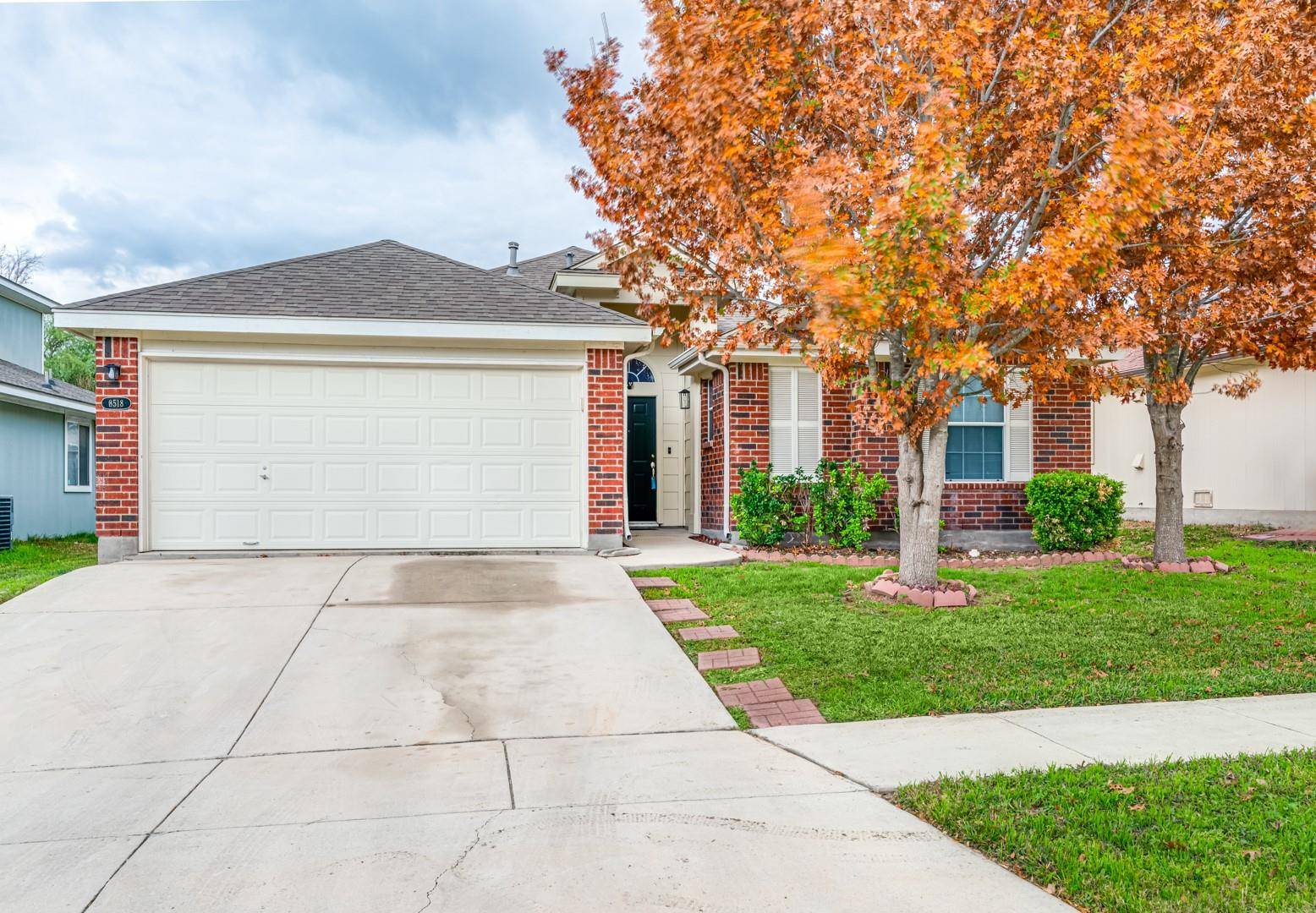8518 Trumpet CIR, Converse, TX 78109
