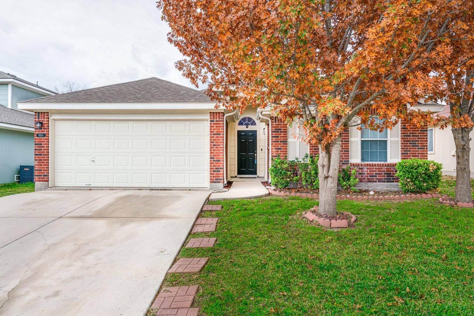 8518 Trumpet CIR, Converse, TX 78109