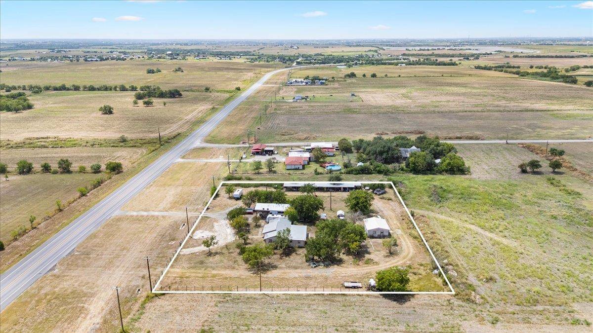 19016 Fm 973 N, Coupland, TX 78615