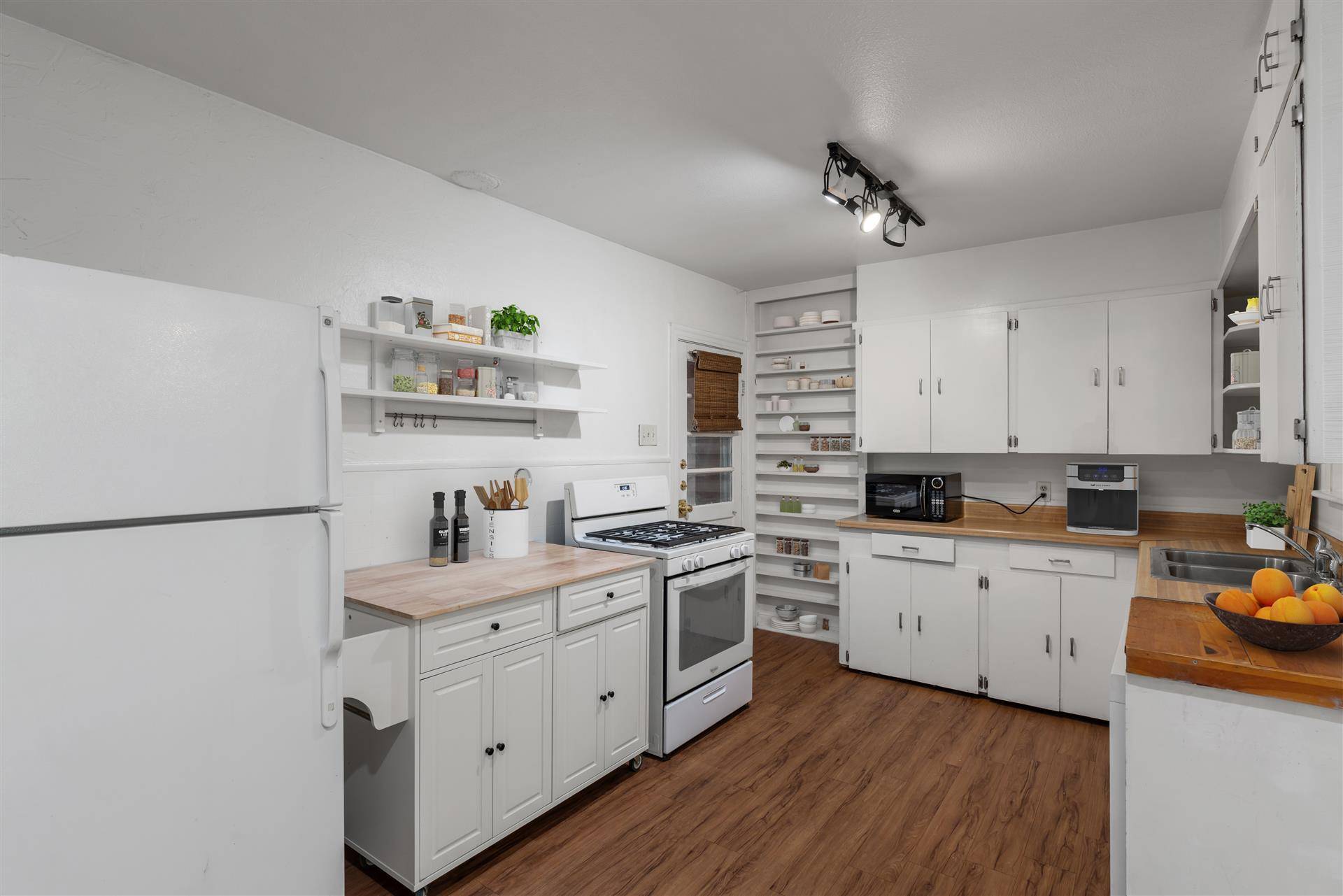 406 E Monroe ST #B, Austin, TX 78704