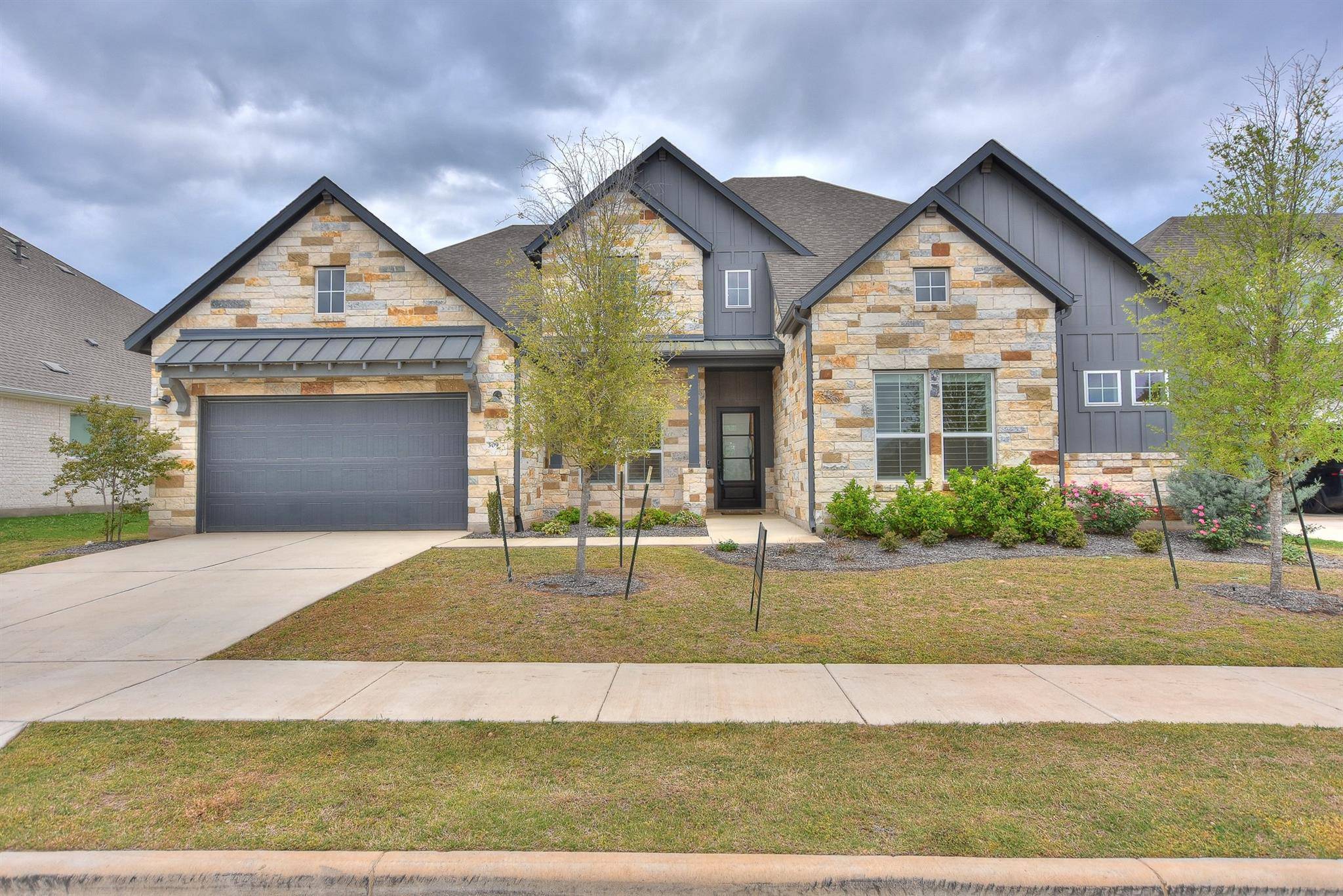 309 Wolf Ridge RD, Georgetown, TX 78628
