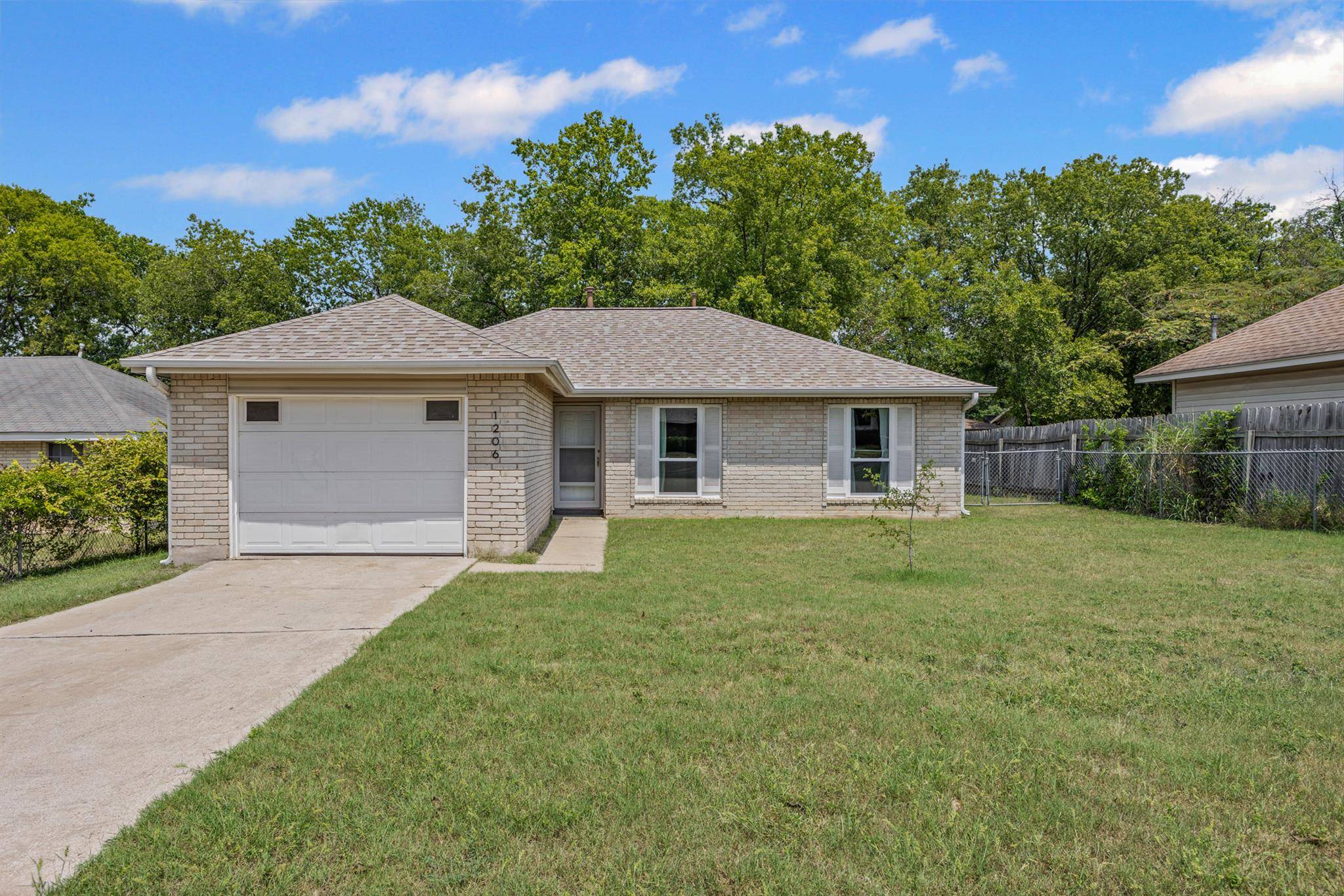 1206 S Trace DR, Austin, TX 78745