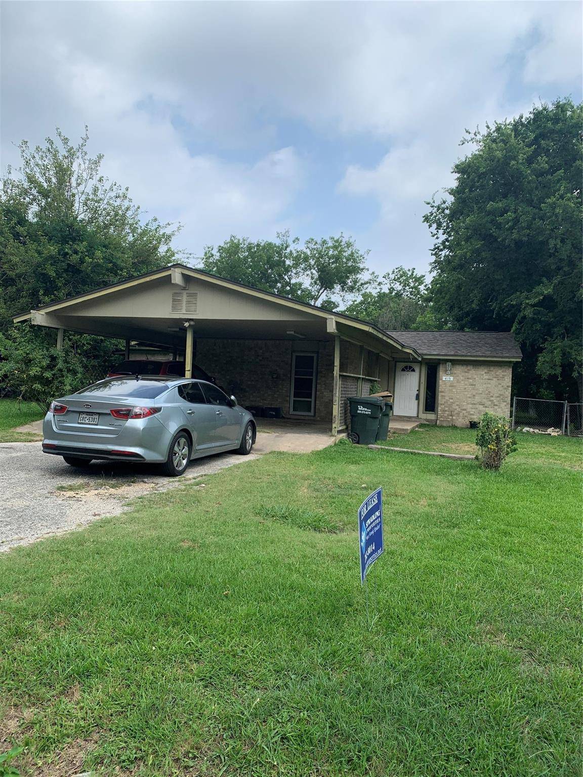 413-415 Live Oak ST #A & B, Kyle, TX 78640