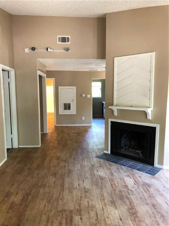 2011 West LOOP #C, Austin, TX 78758