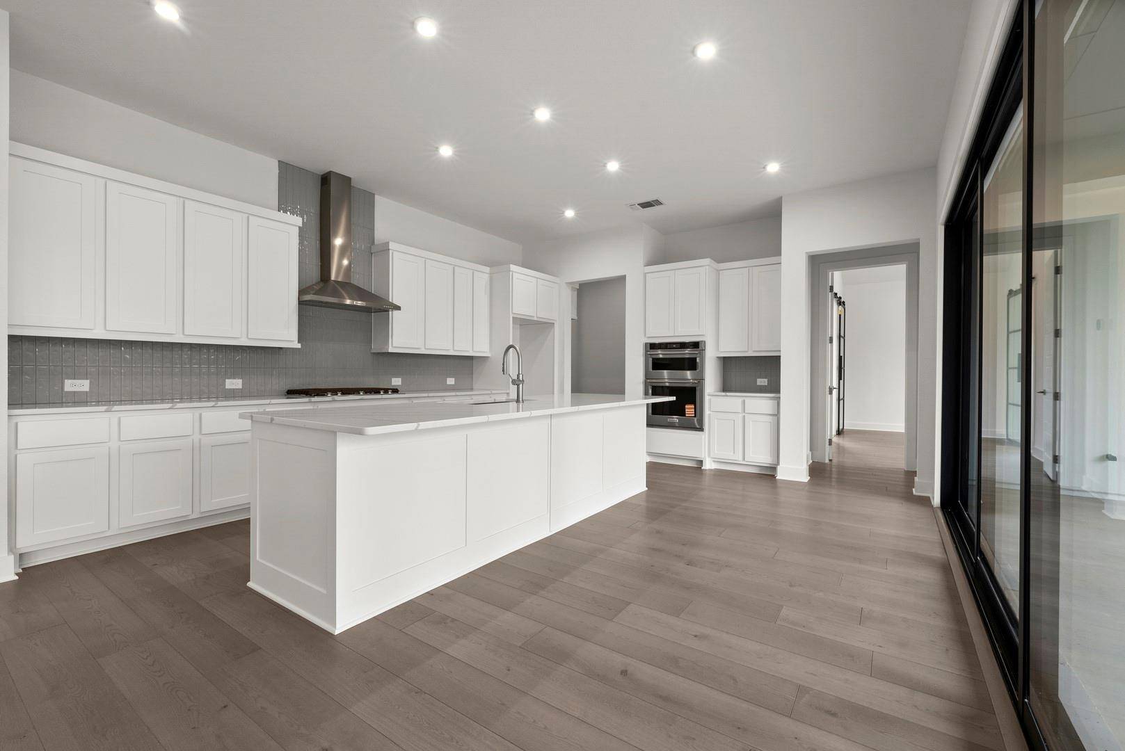 260 Reata Ridge LOOP, Liberty Hill, TX 78642