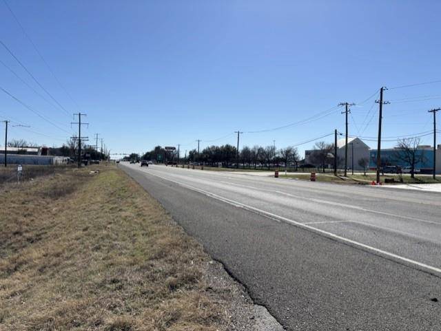 4030 N MAIN ST ST, Taylor, TX 76574
