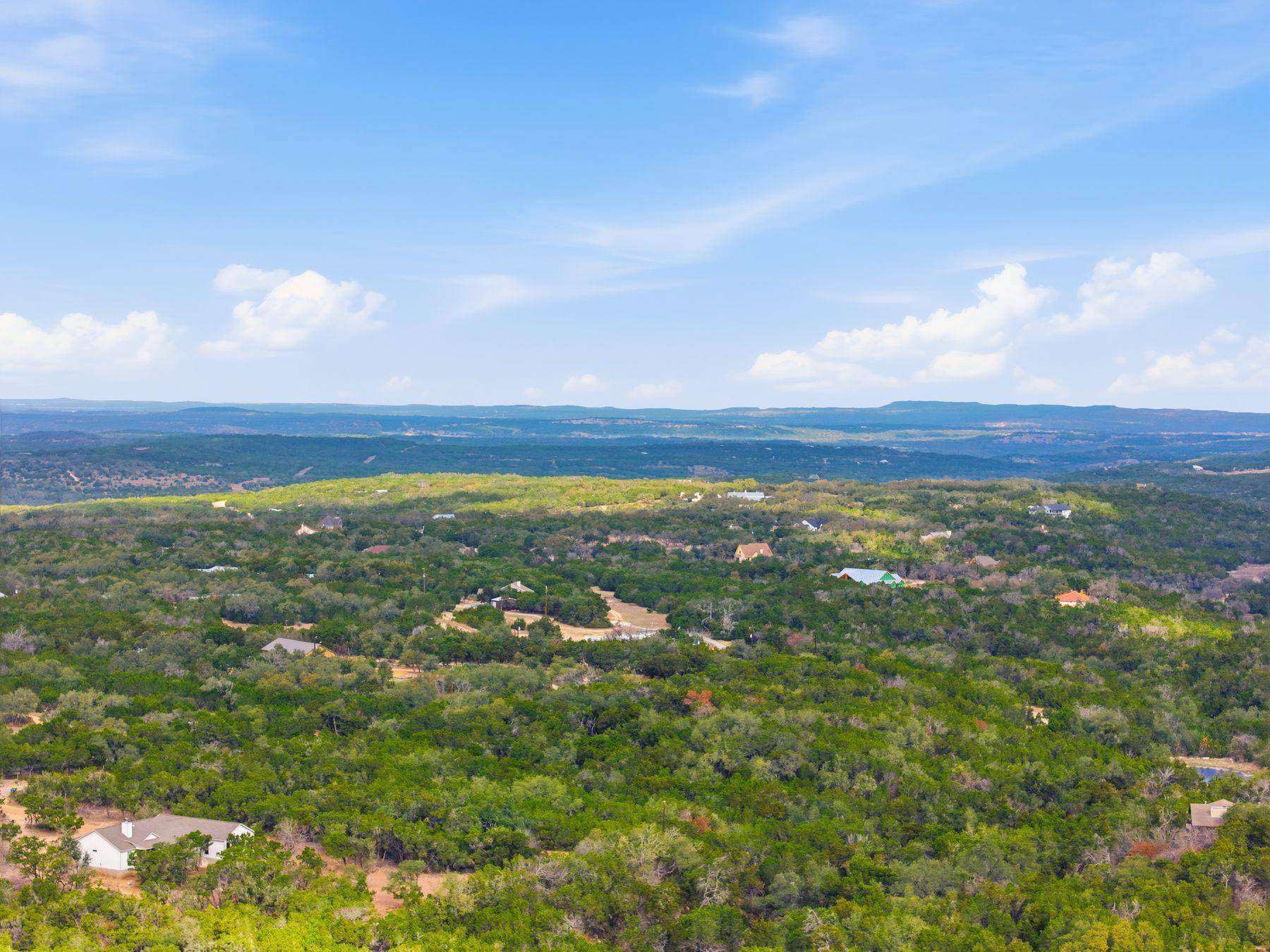 530 Pioneer TRL, Dripping Springs, TX 78620