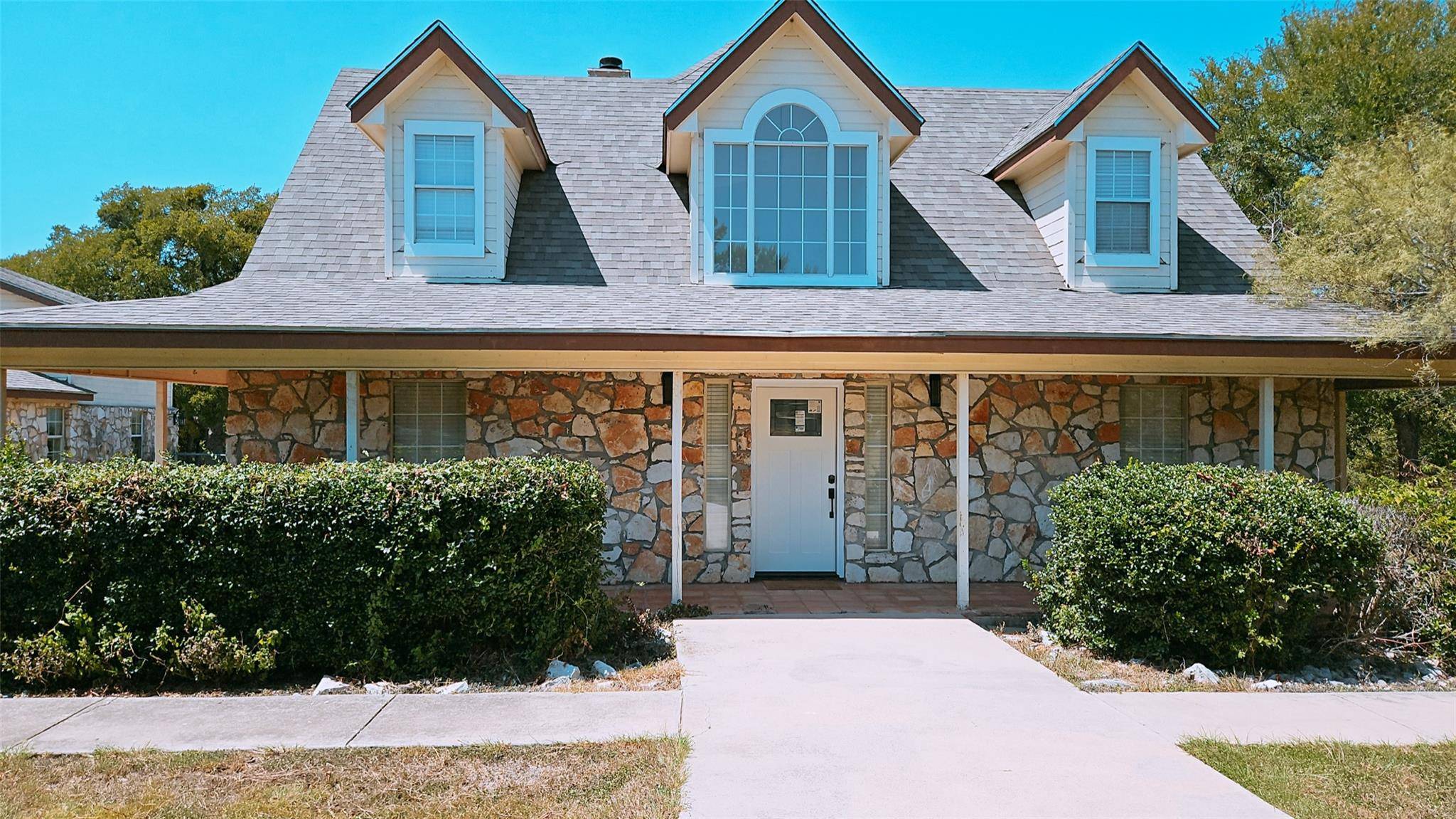 105 Meadow DR, Georgetown, TX 78633