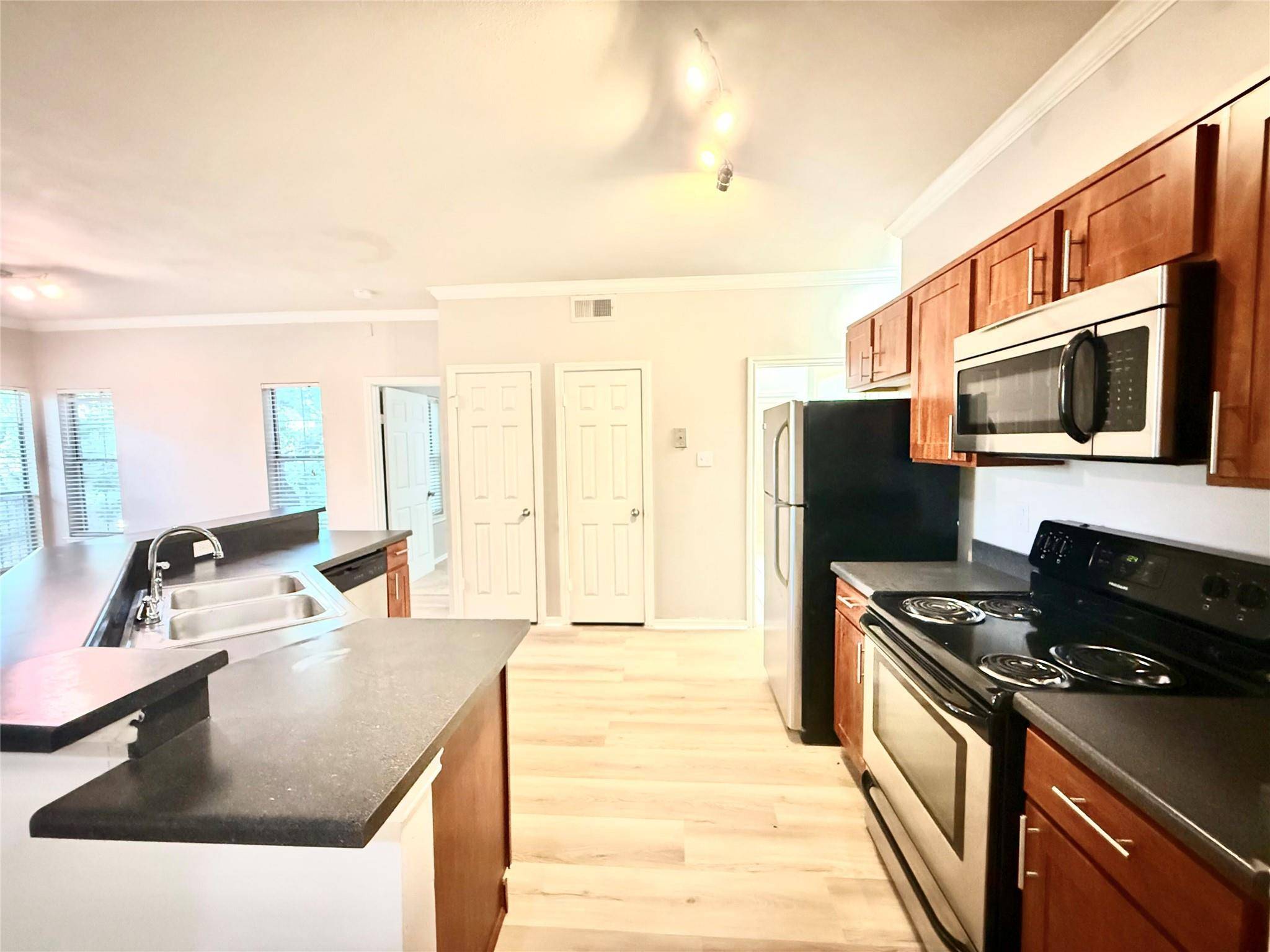 6804 N Capital Of Texas HWY #812, Austin, TX 78731