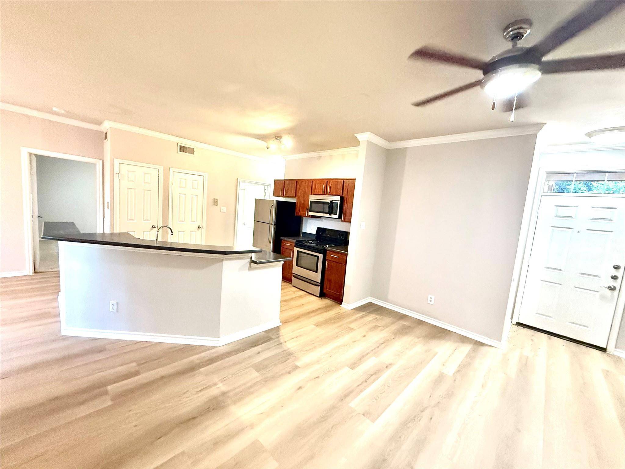 6804 N Capital Of Texas HWY #812, Austin, TX 78731