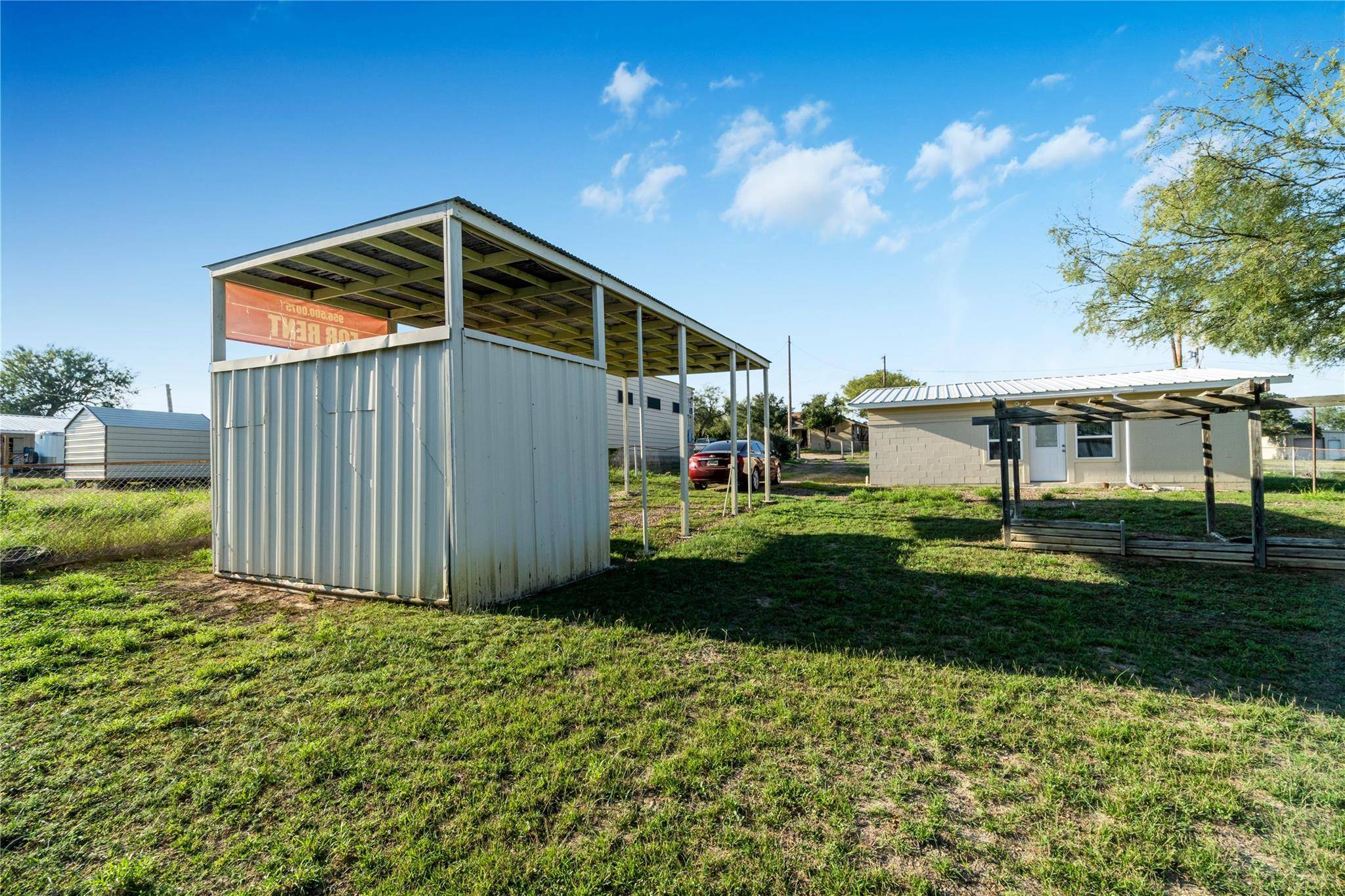 106 Overview DR, Zapata, TX 78076