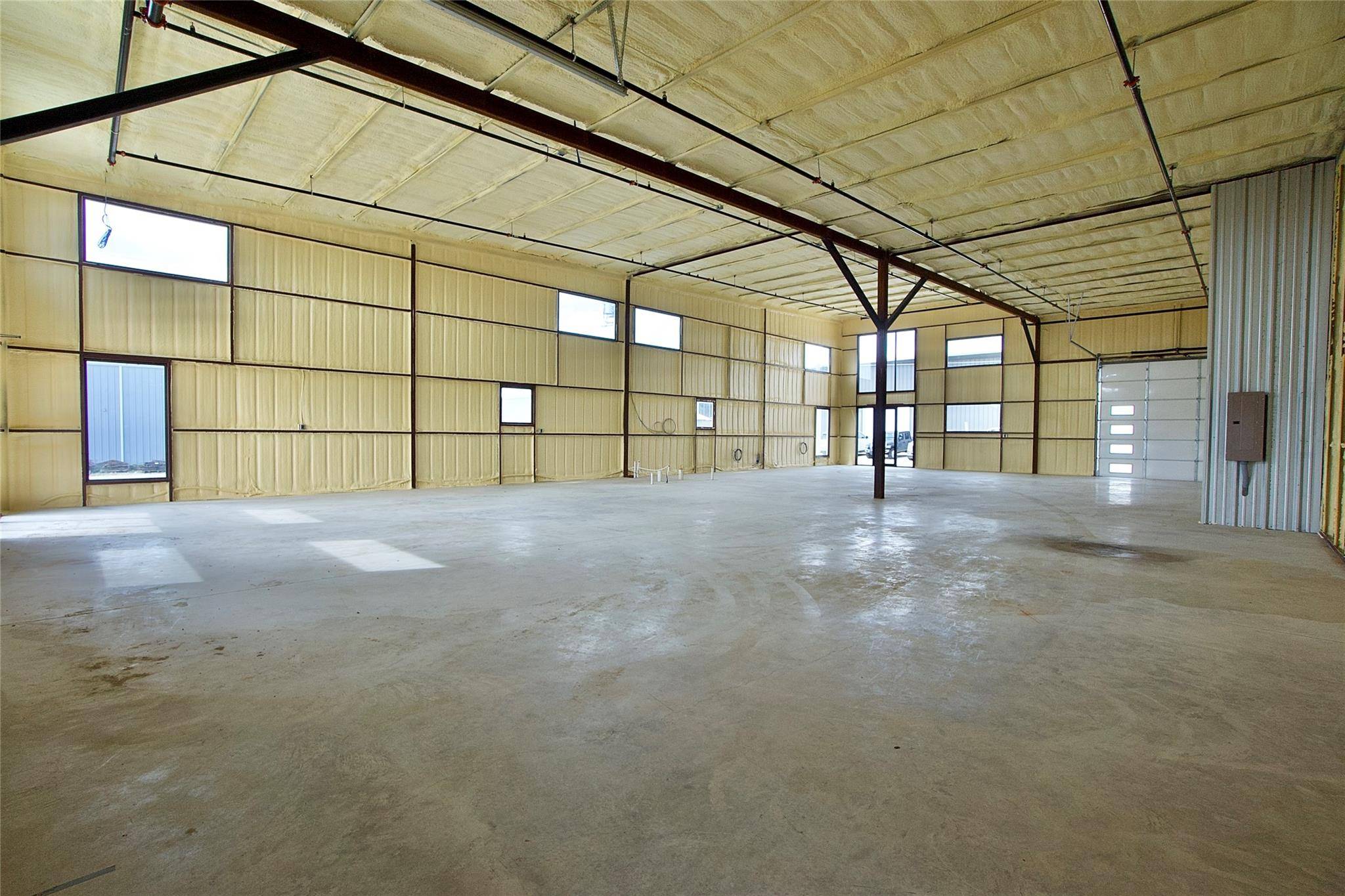 190 Ninety Four LN #101, Taylor, TX 76574