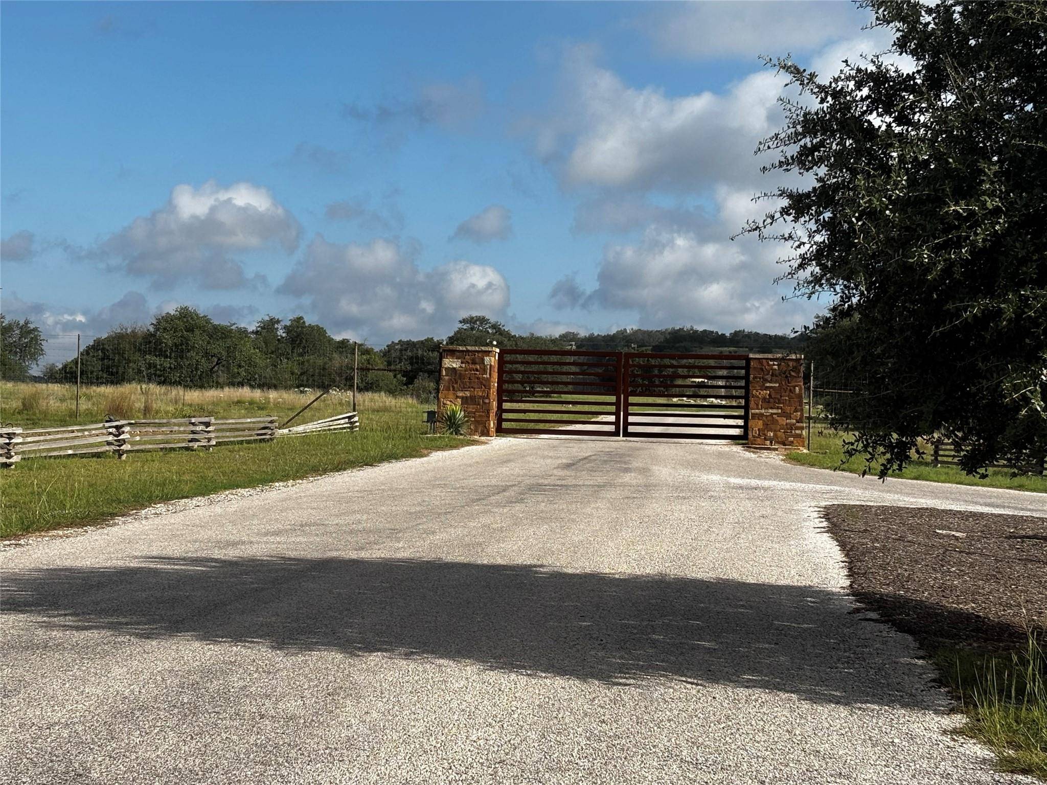 Lot #8 , Calle Del Sol DR, Fredericksburg, TX 78624