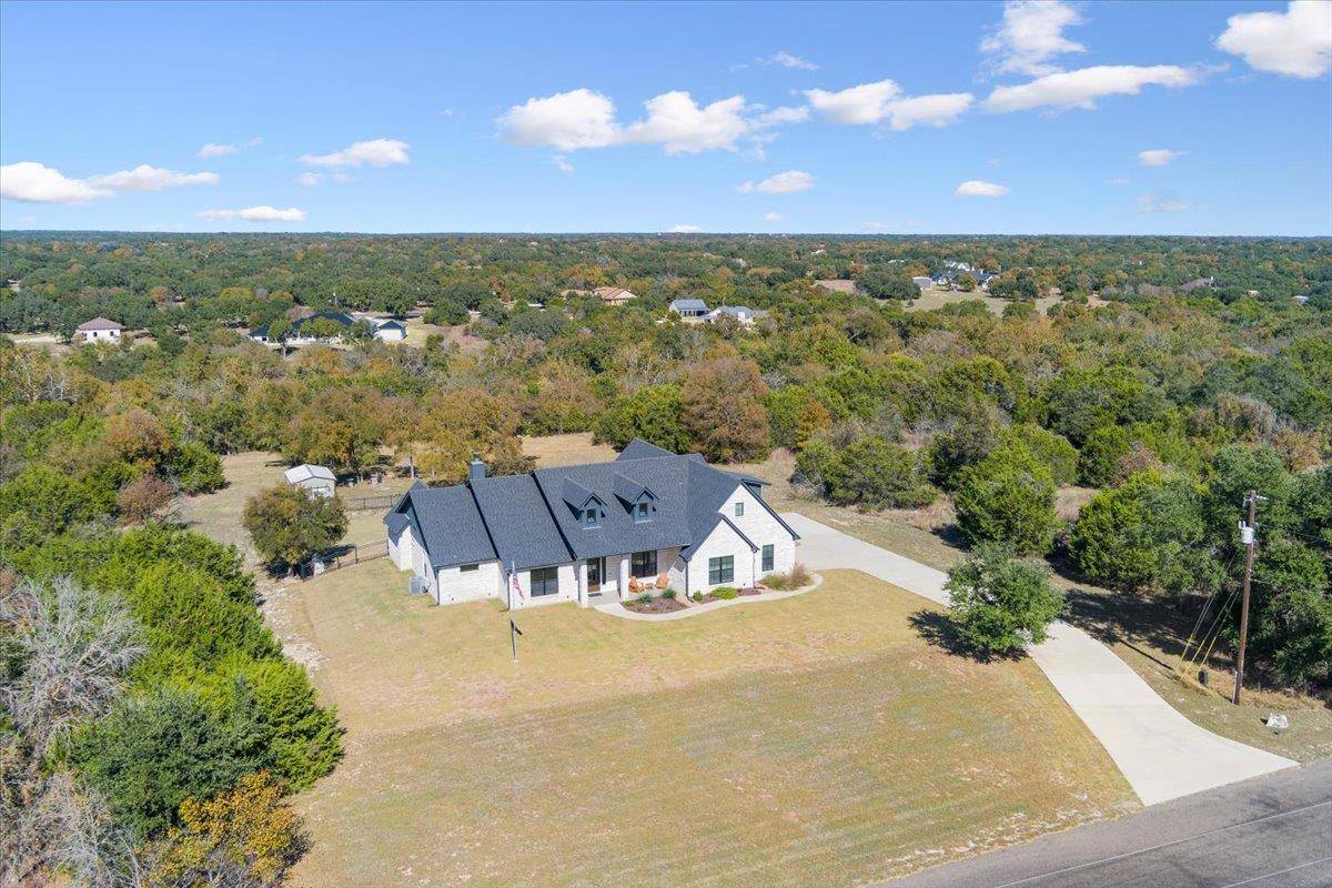 1250 E Creekview DR, Salado, TX 76571