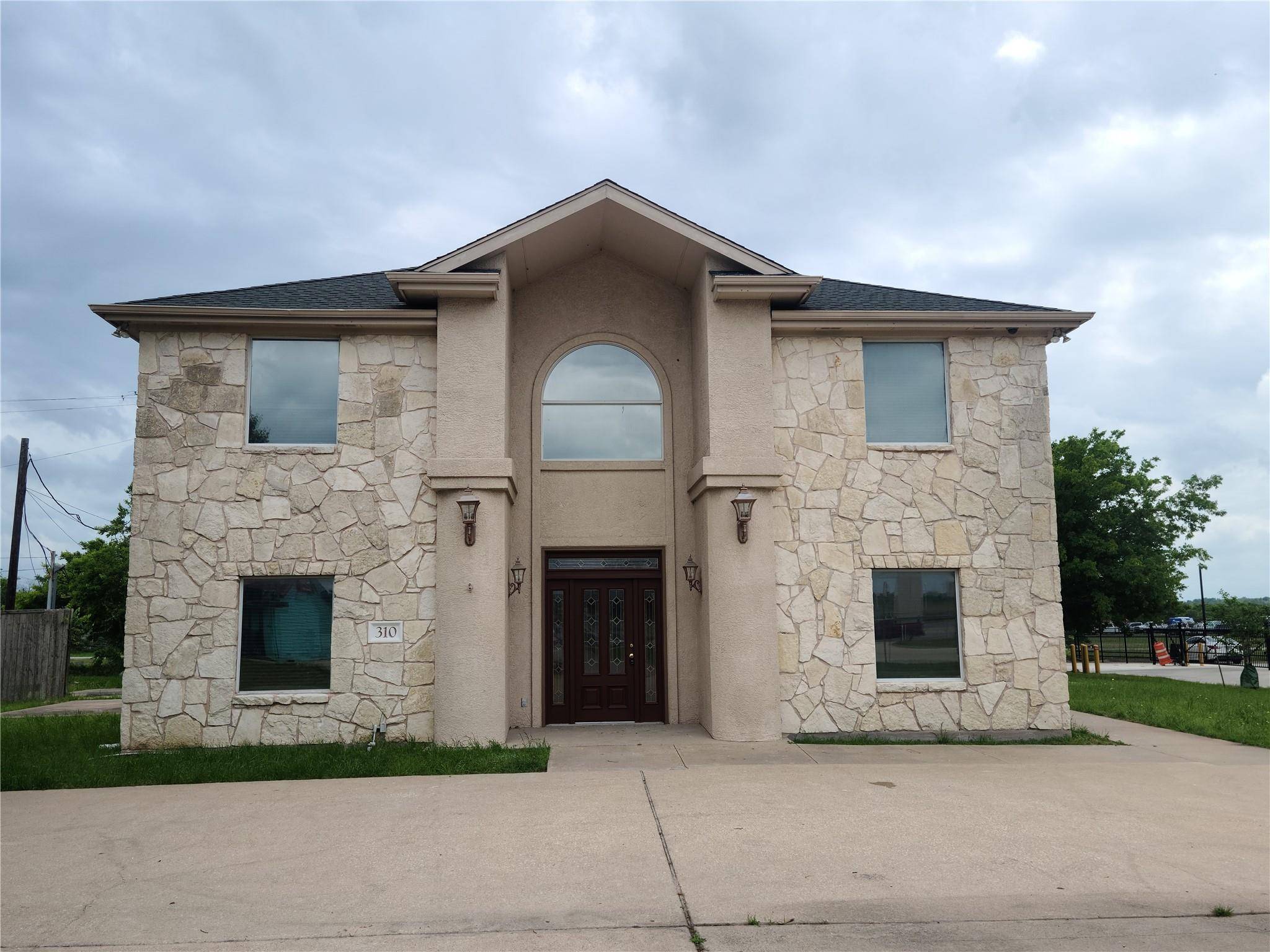 310 W Murray ST, Manor, TX 78653