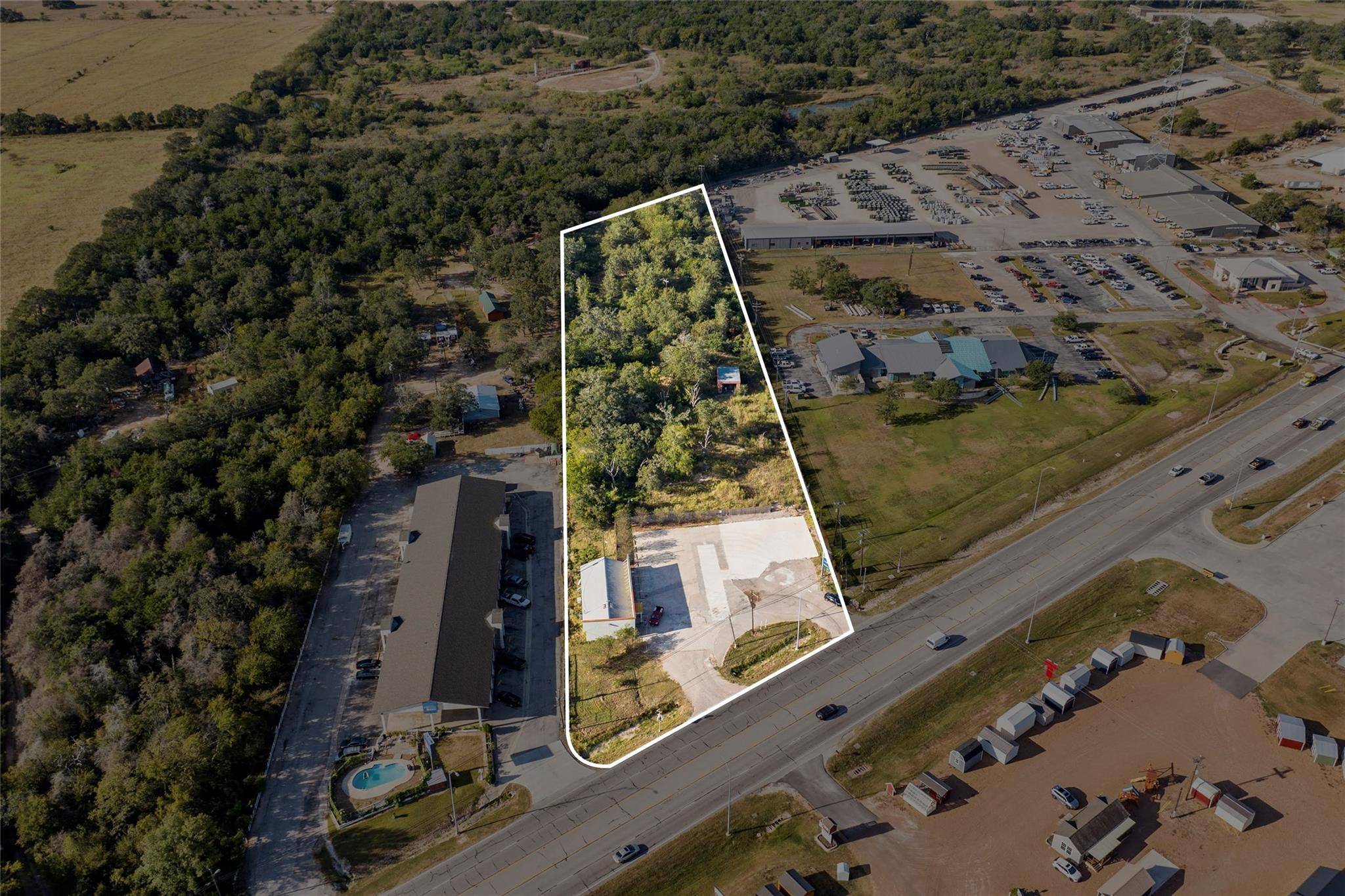 3250 E Austin ST, Giddings, TX 78942
