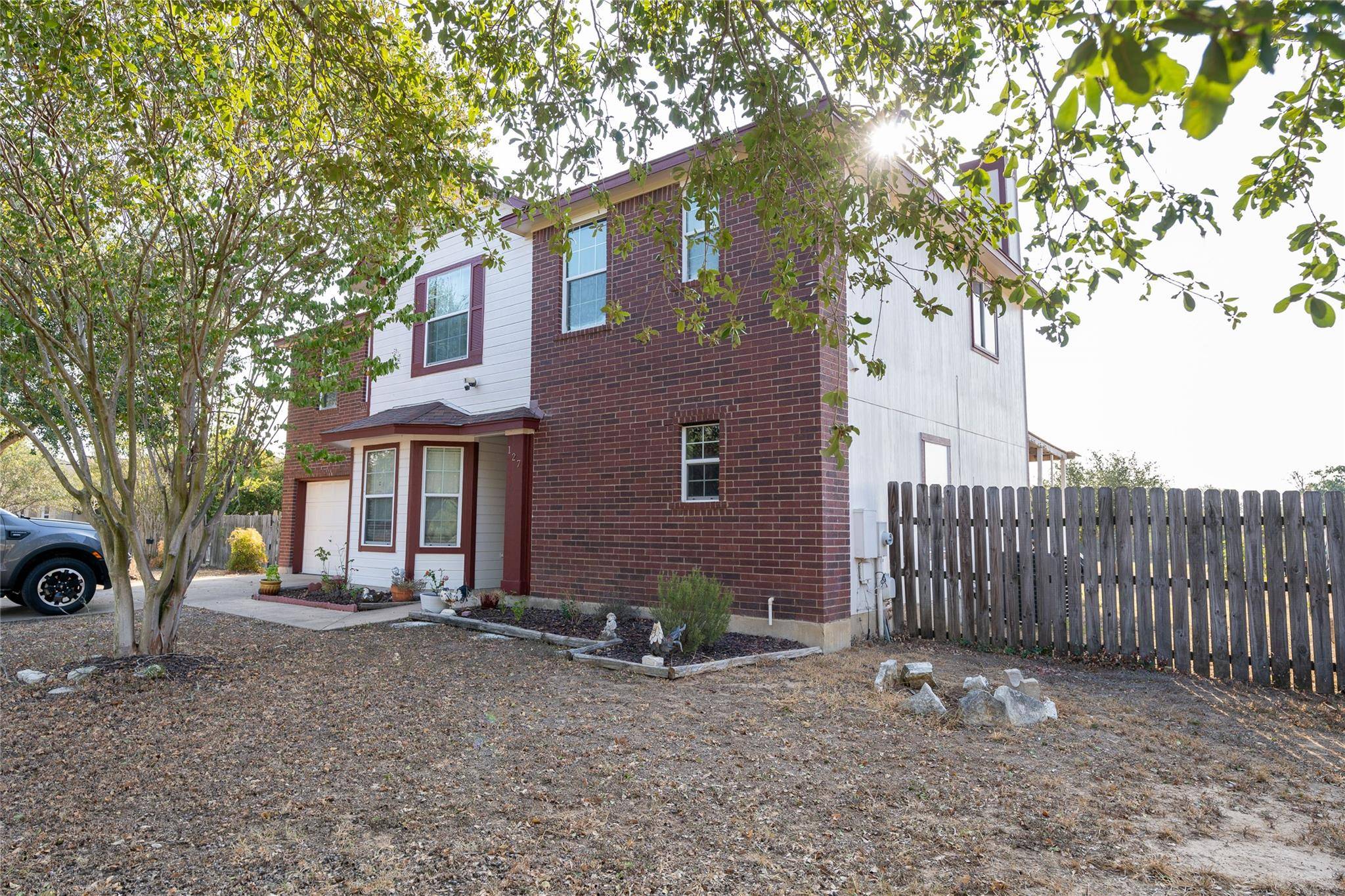 127 Meadow WAY, Cedar Creek, TX 78612