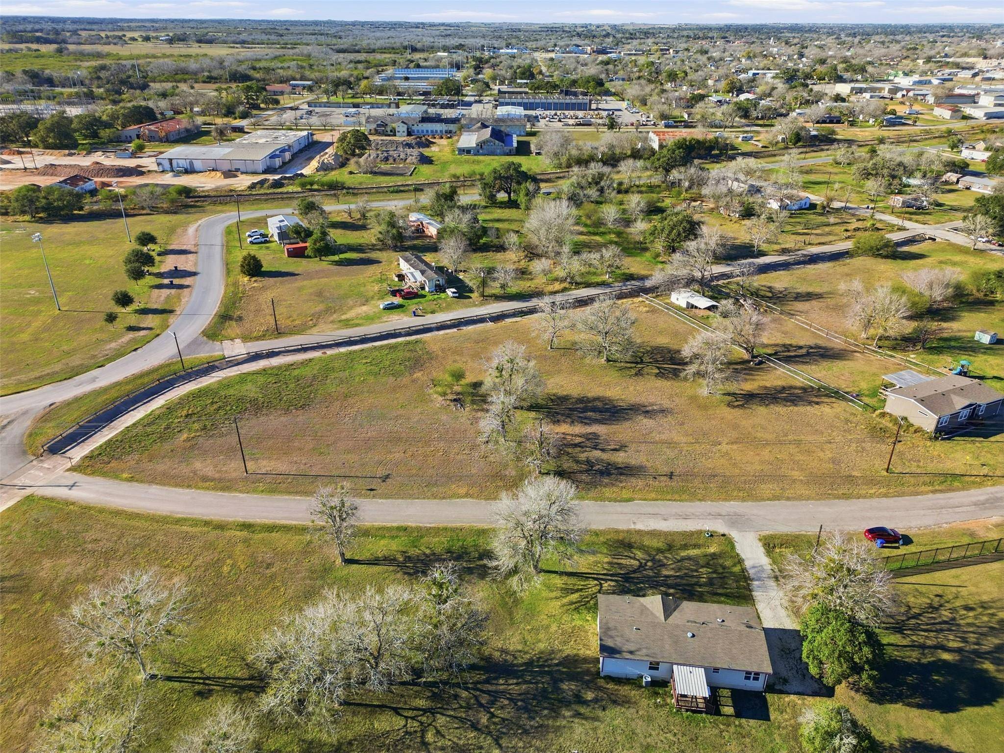 TBD 2 Dunn ST, Yoakum, TX 77995