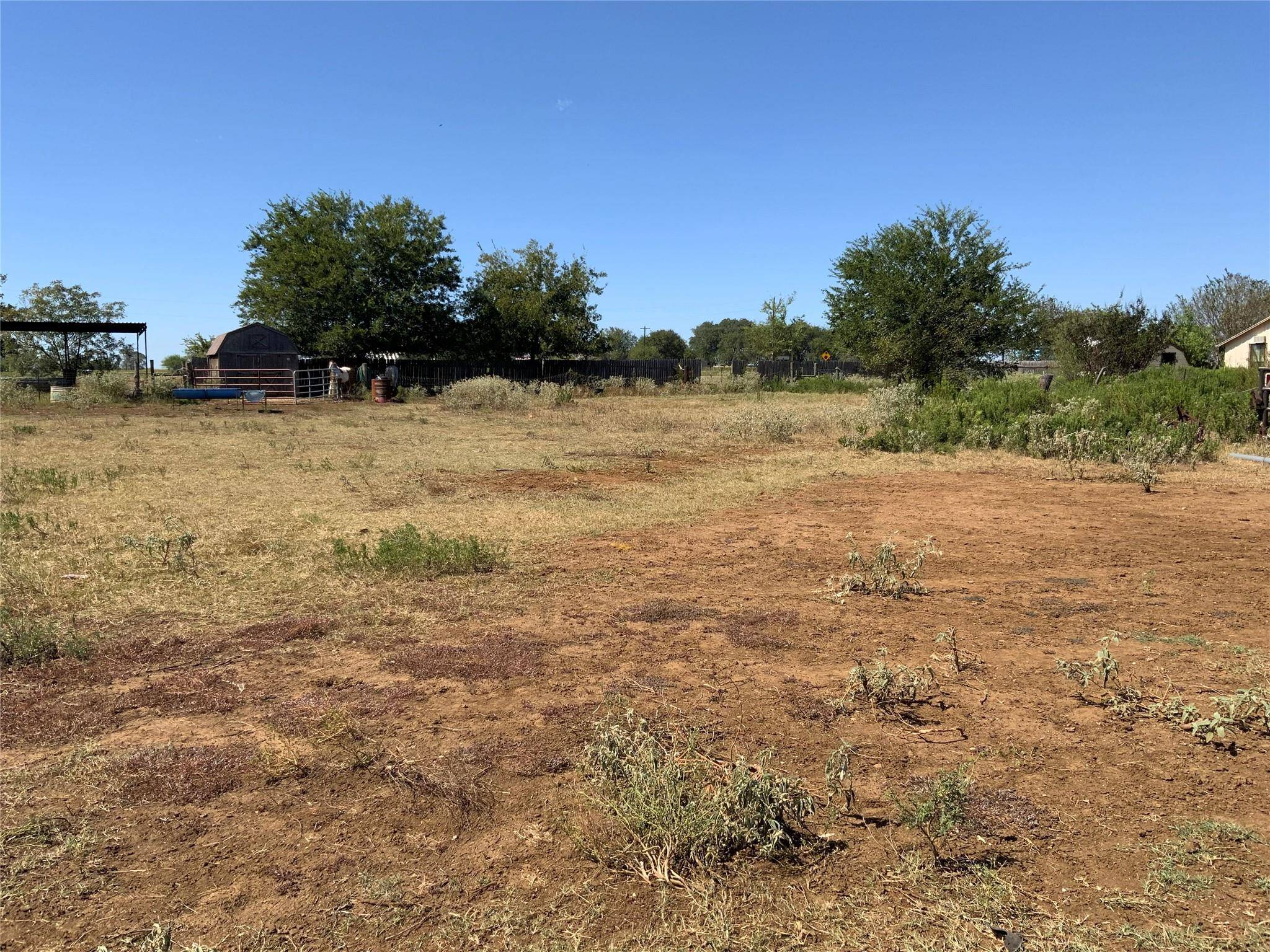 8989 Fm 141 RD, Dime Box, TX 77853