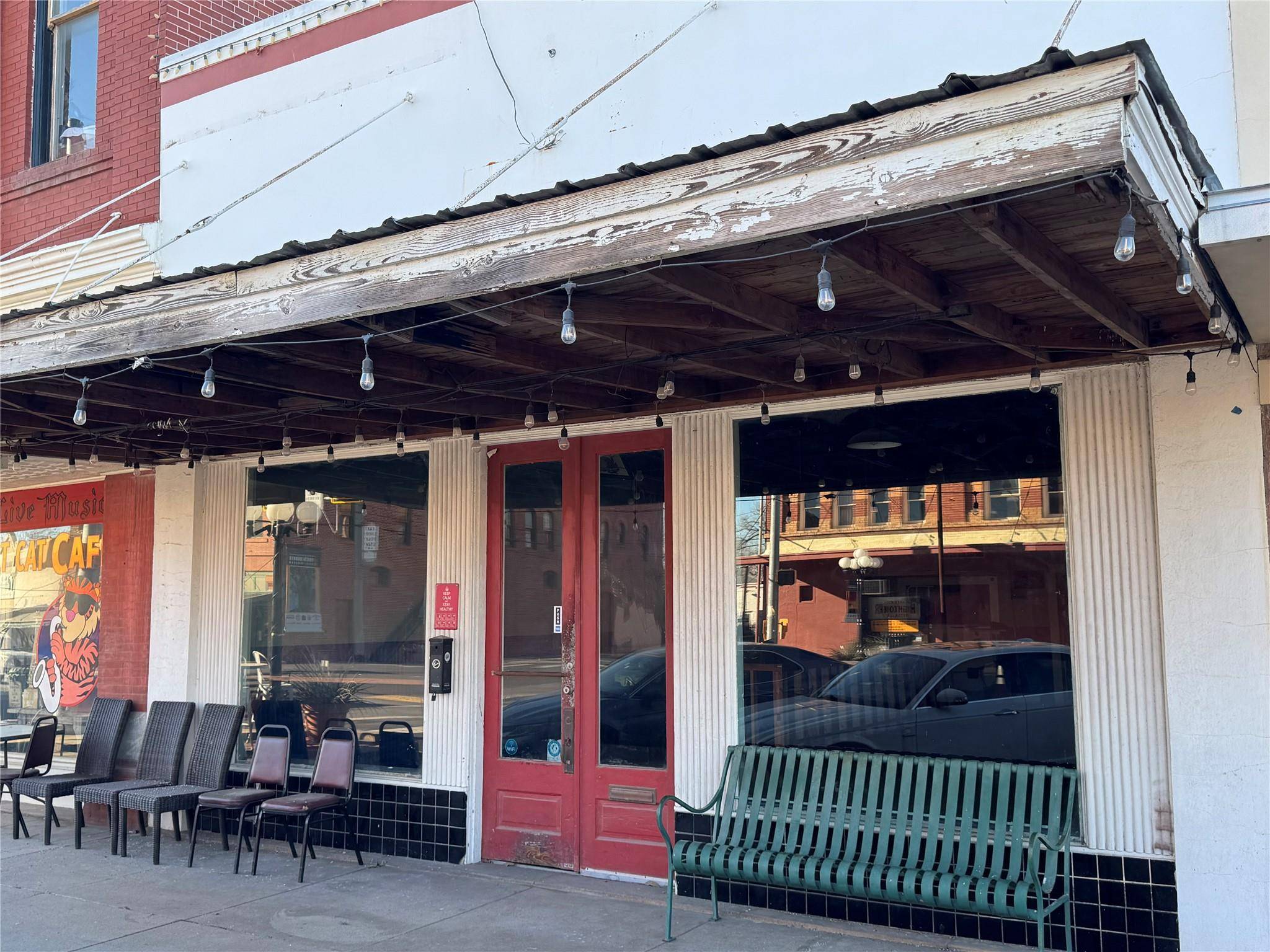 303 Main ST, Smithville, TX 78957