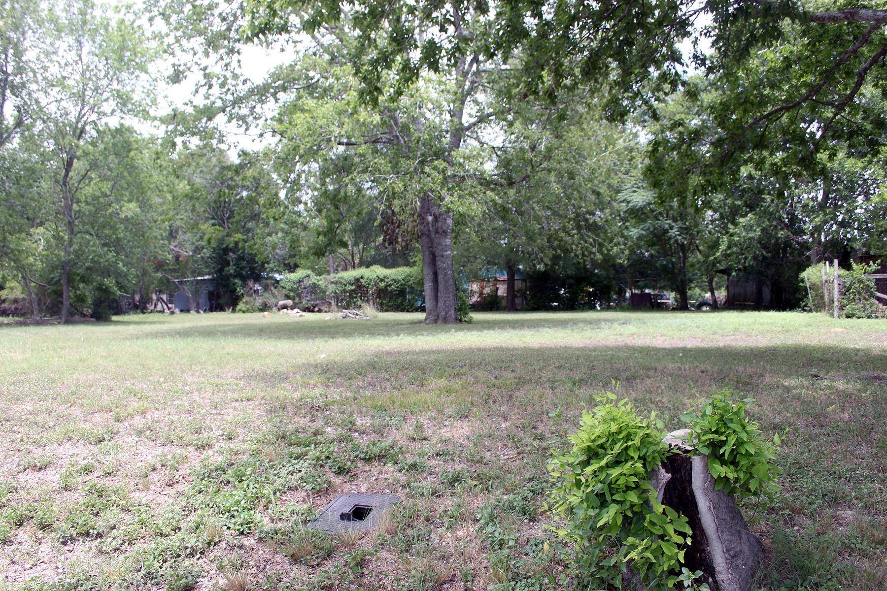 0 N Pecos ST, Lockhart, TX 78644