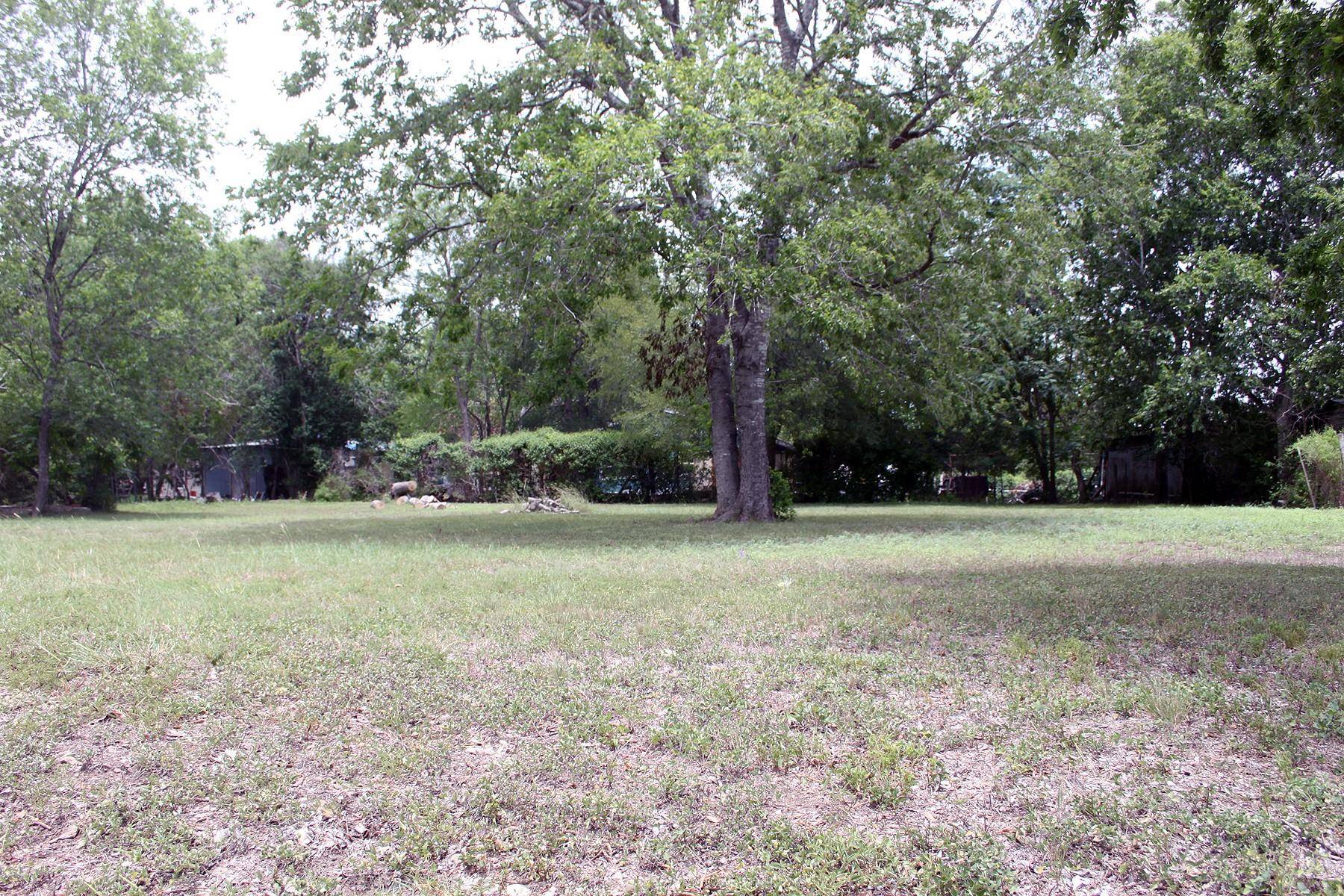 0 N Pecos ST, Lockhart, TX 78644