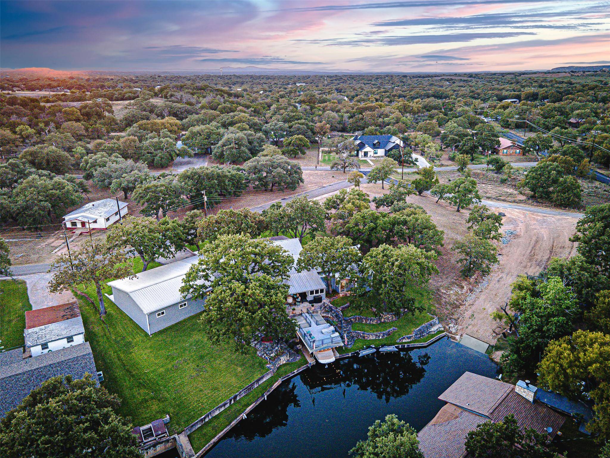 1104 Hill Circle West DR, Granite Shoals, TX 78654