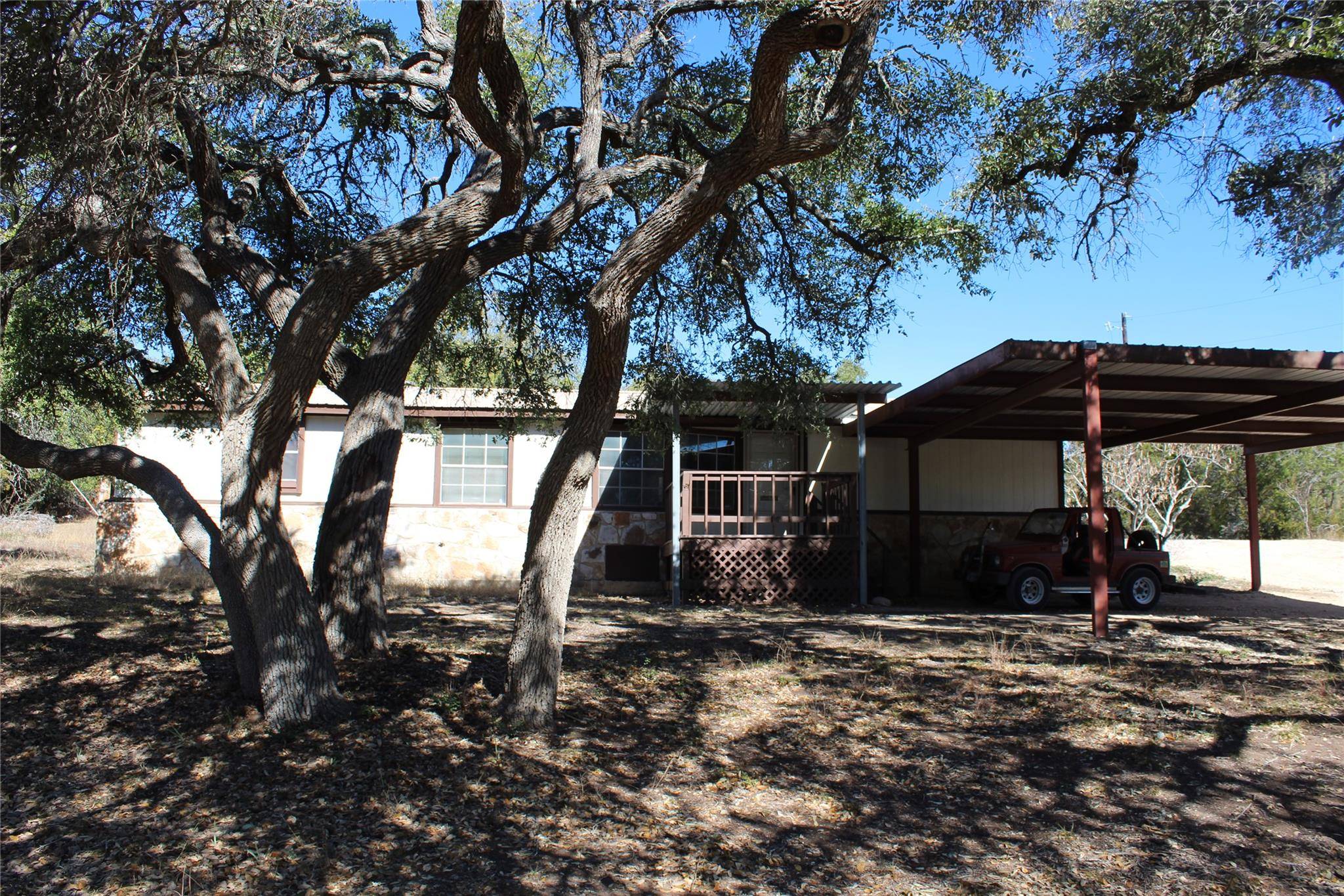 14111 S Green Hills LOOP #B, Austin, TX 78737