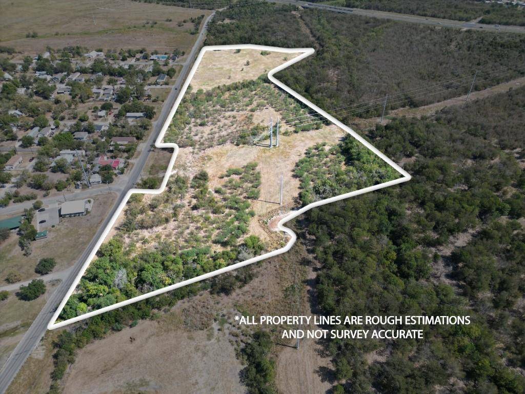 912 E Rio Grande ST, Taylor, TX 76574