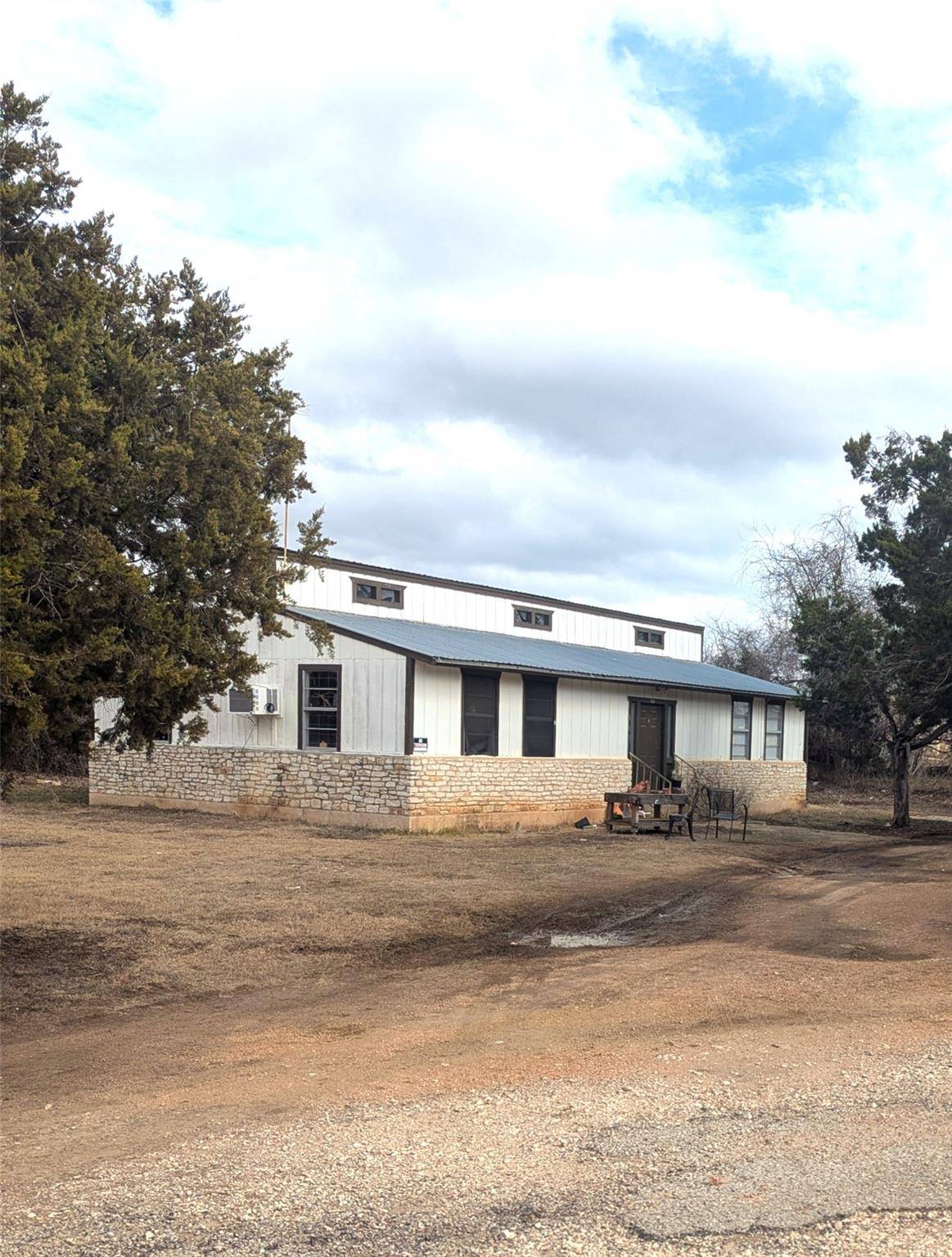 111 Rose DR, Dripping Springs, TX 78620