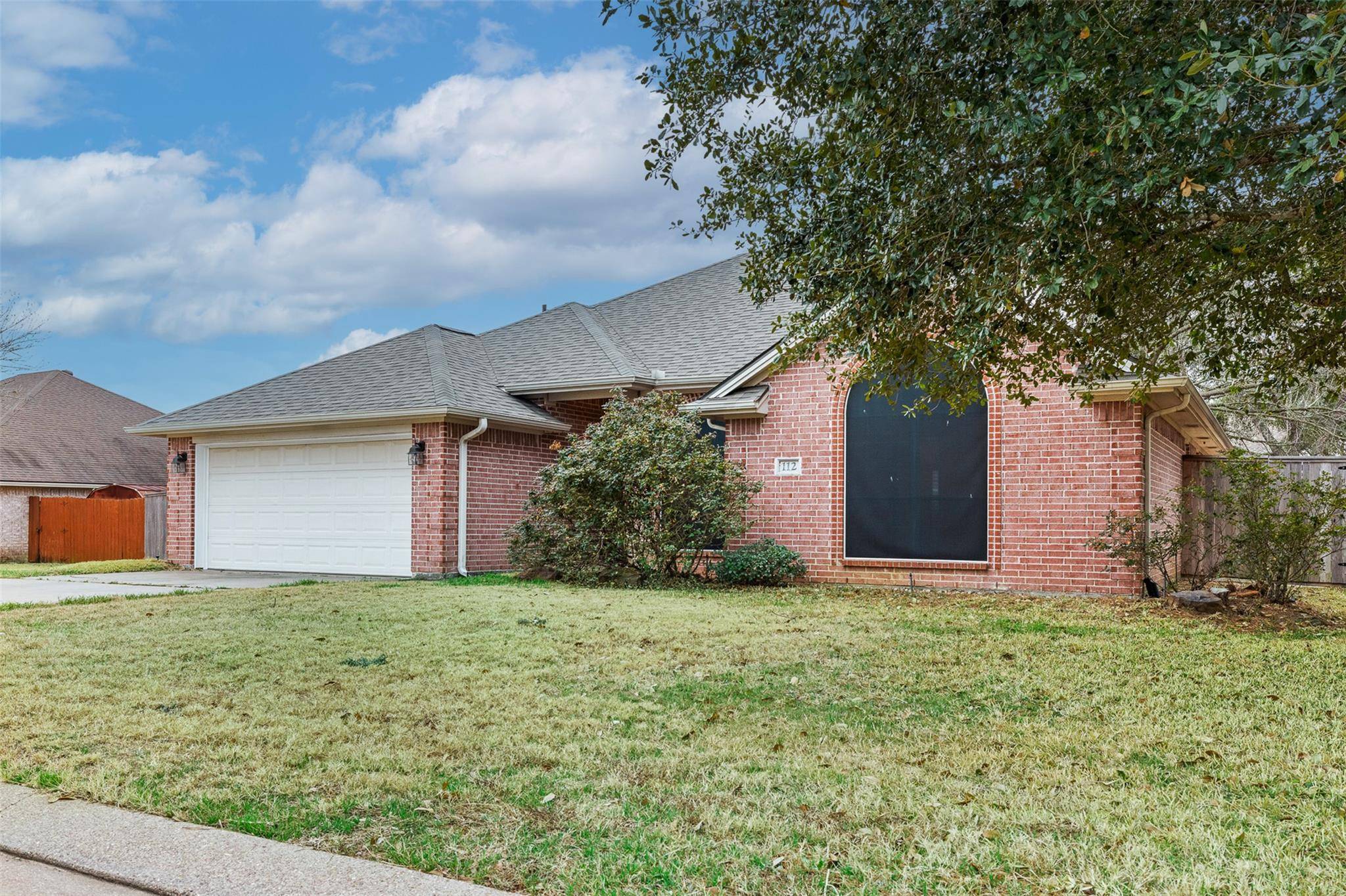 112 Ruby ST, Caldwell, TX 77836