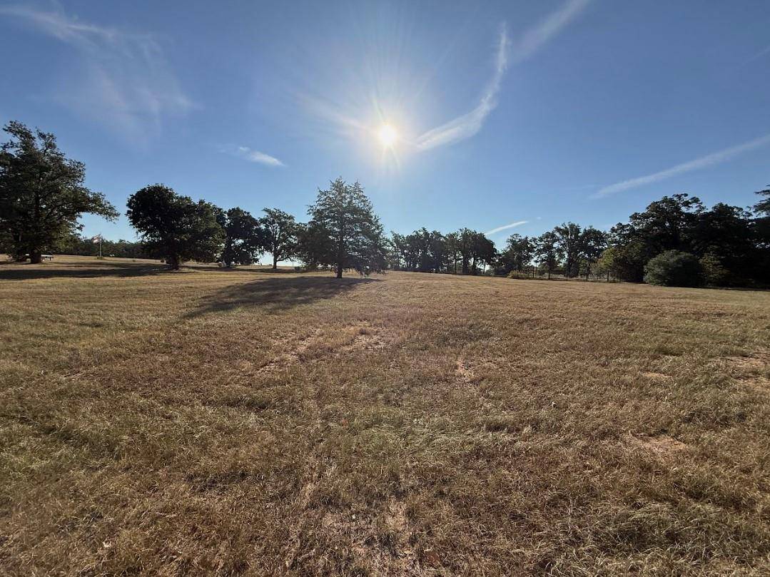 1127 County Road 234 RD, Milano, TX 76556