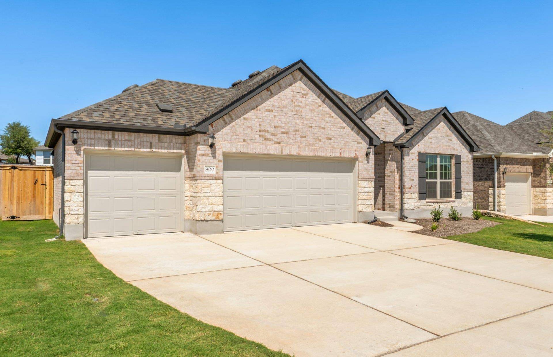 800 Crescent View DR, Georgetown, TX 78628