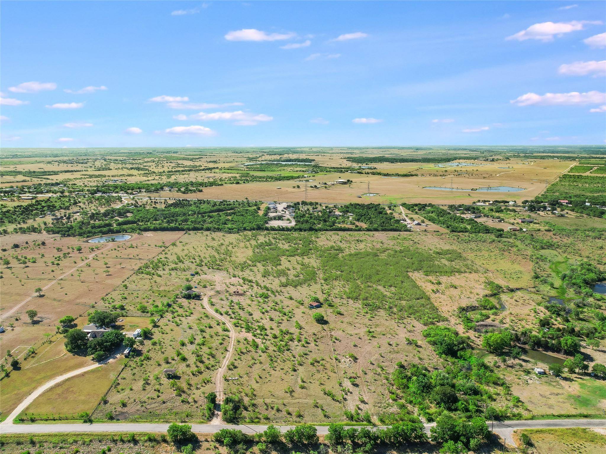 500 Schubert LN, Niederwald, TX 78640