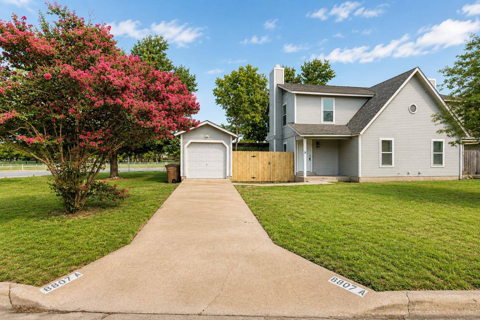 8807 Springmail CIR #A, Austin, TX 78729