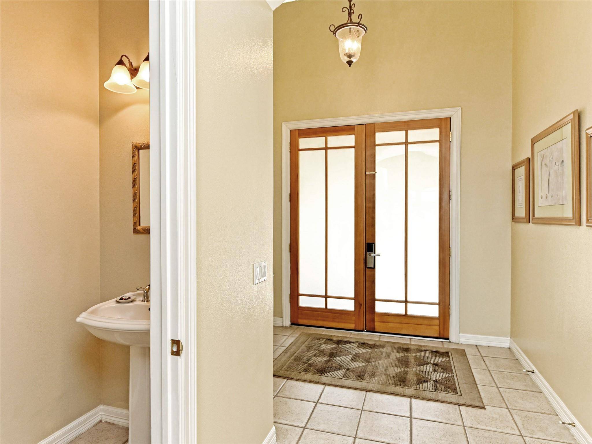 8212 Barton Club DR #11-5, Austin, TX 78735