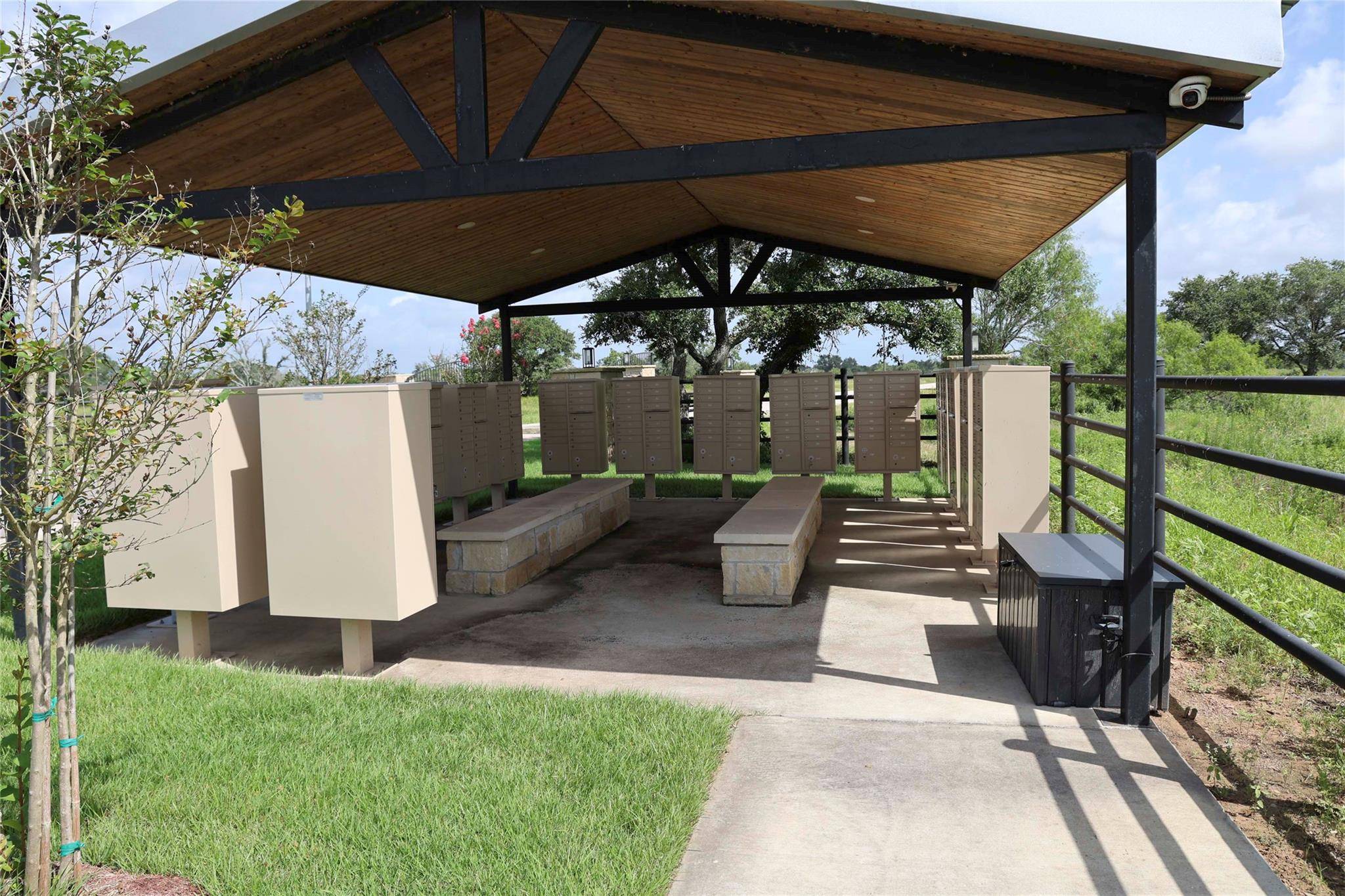 1178 Specklebelly LN, Columbus, TX 78934