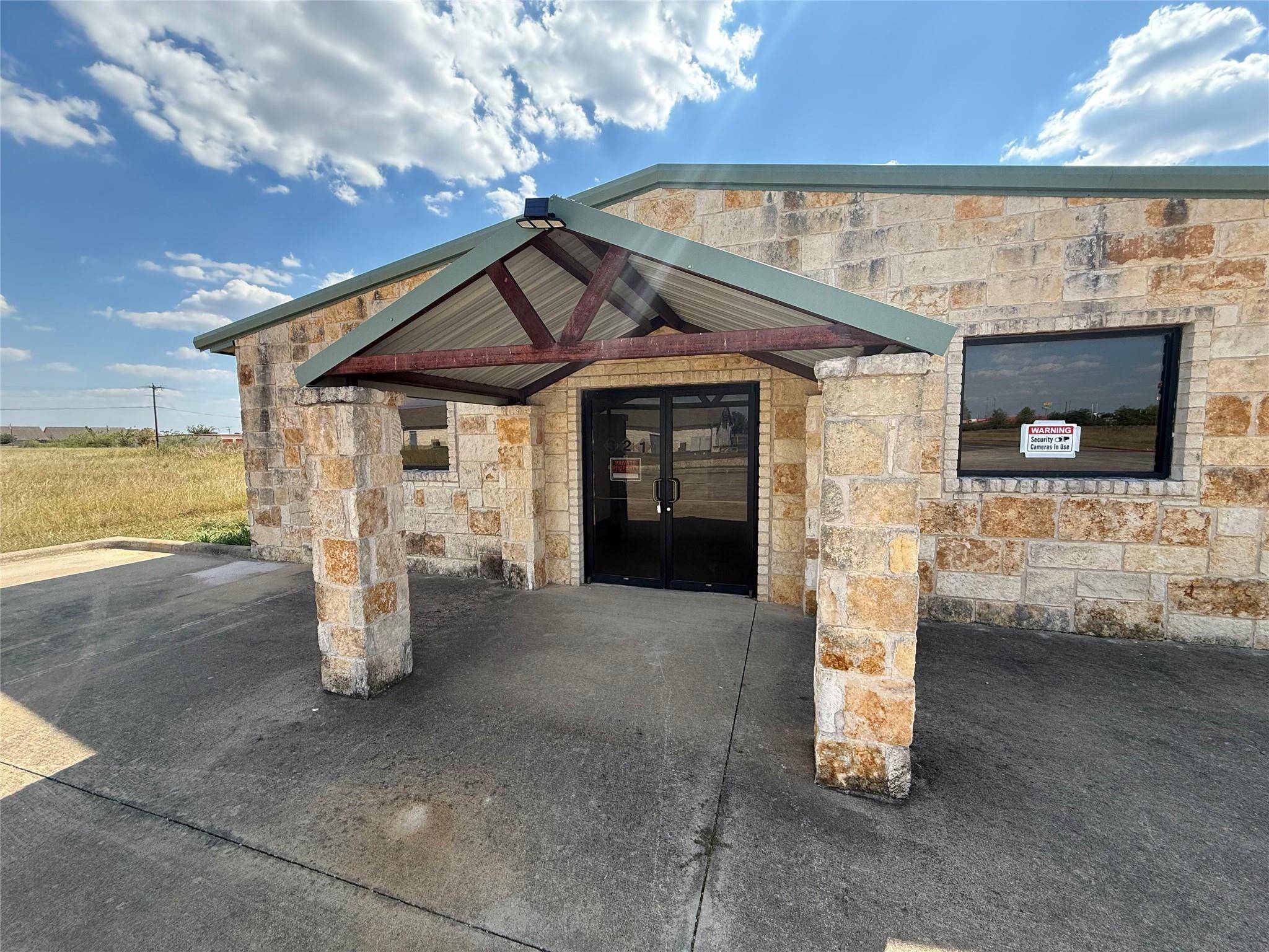 321 Limestone TER, Jarrell, TX 76537