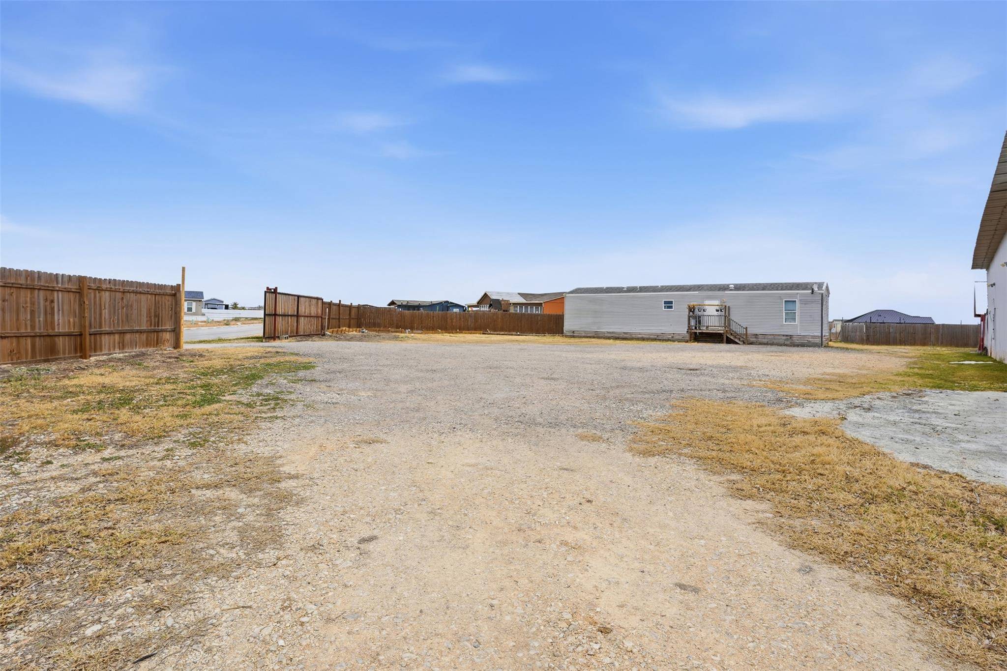 260 Ganado DR, Kyle, TX 78640