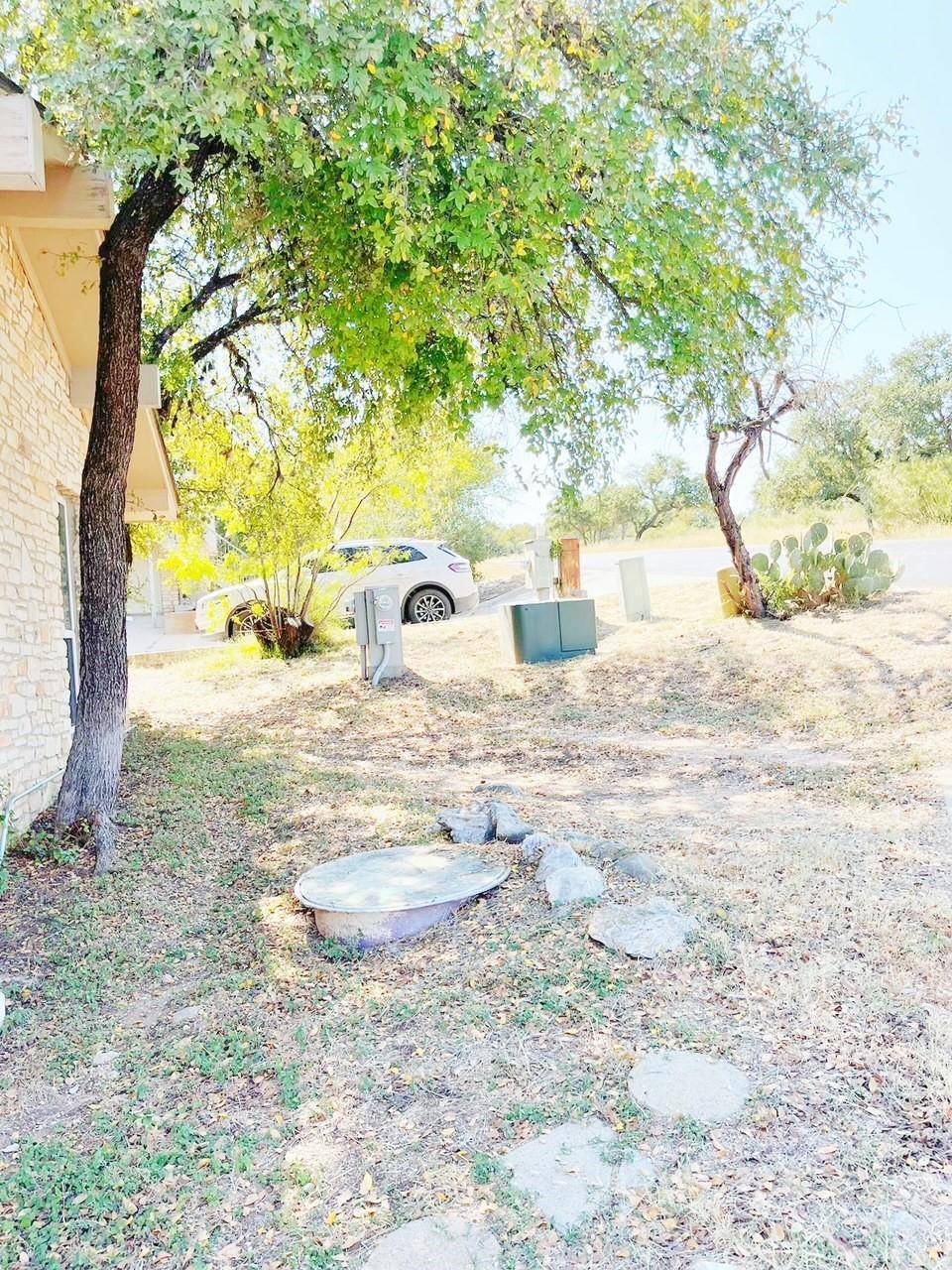 317 Clayton Nolen DR, Horseshoe Bay, TX 78657