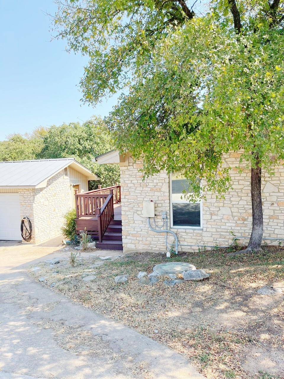 317 Clayton Nolen DR, Horseshoe Bay, TX 78657