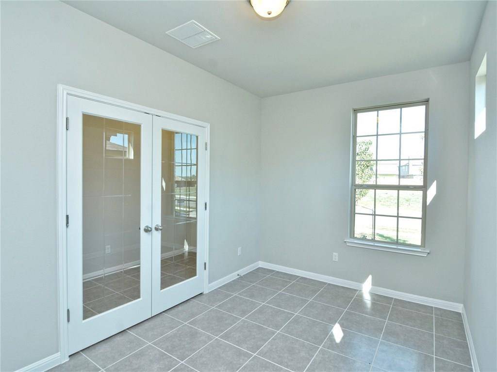 112 Mauldin ST, Georgetown, TX 78628