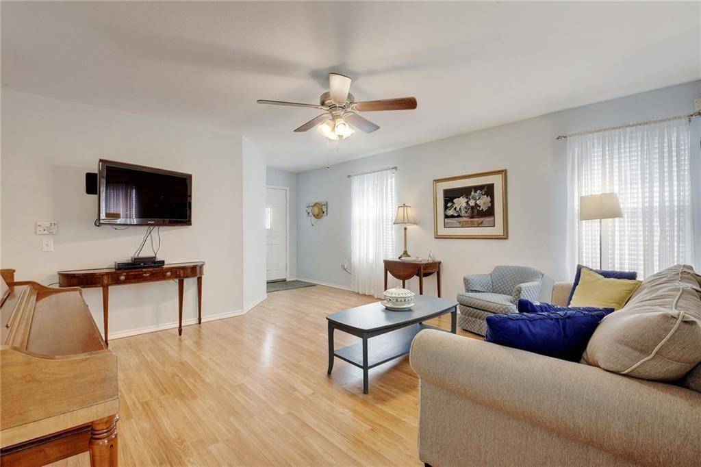 7617 Cayenne LN, Austin, TX 78741