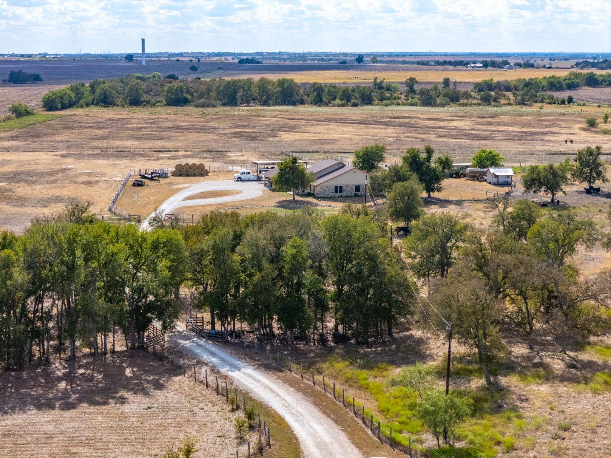 1801 County Road 470, Coupland, TX 78615