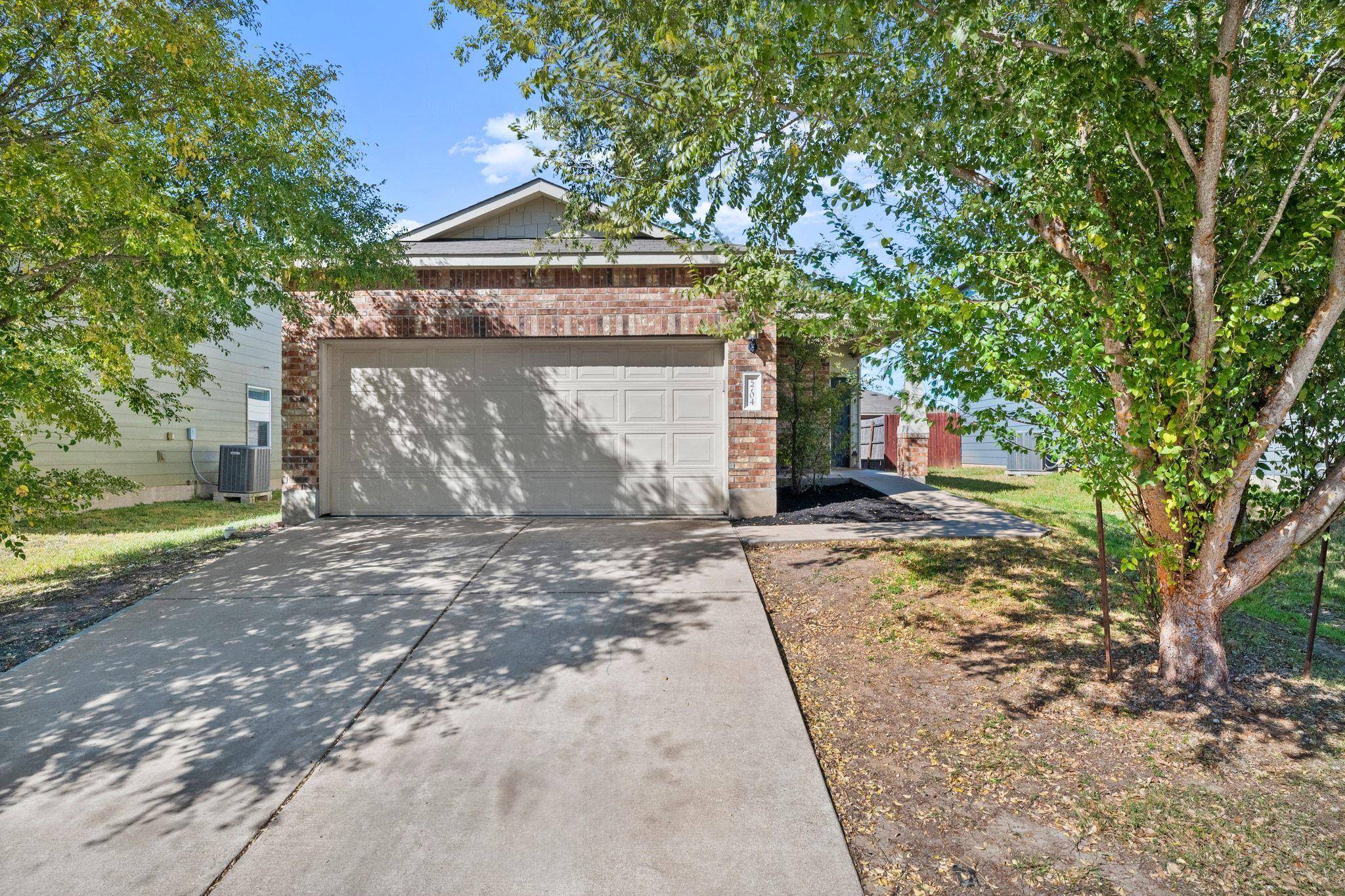 5704 Levenwood LN, Austin, TX 78724