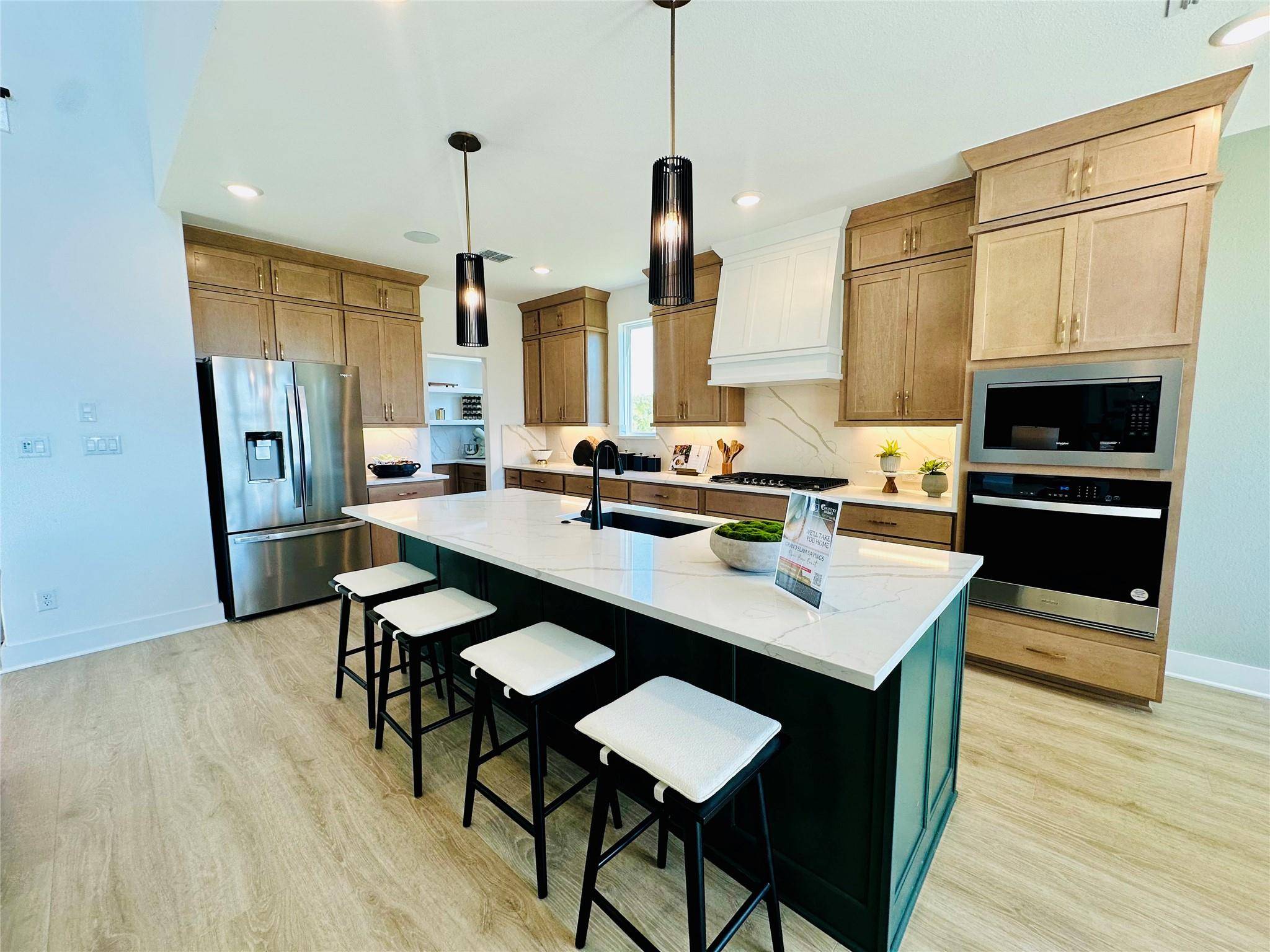 1603 Headwaters BLVD, Dripping Springs, TX 78620