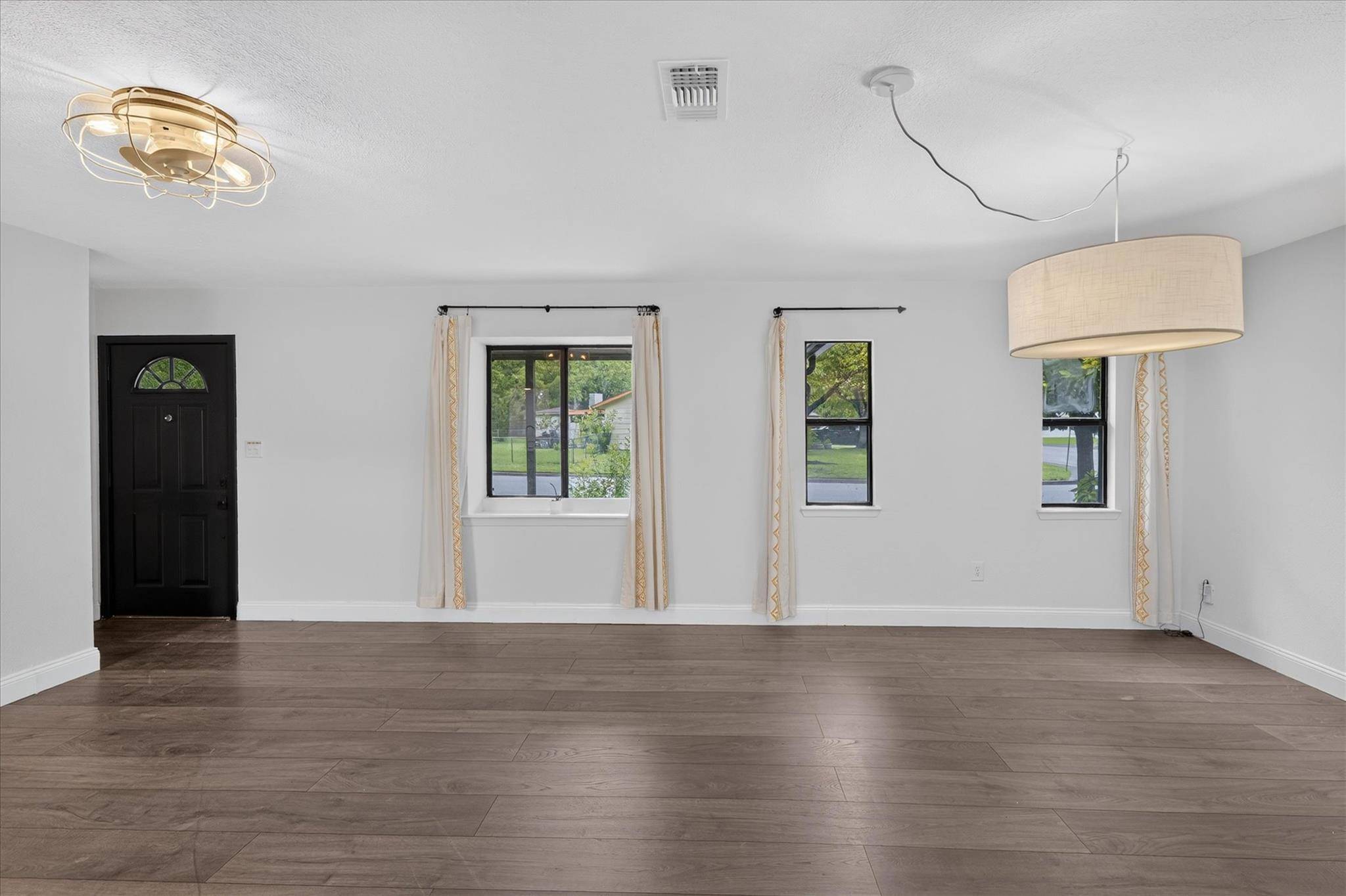 6001 Leisure Run RD, Austin, TX 78745