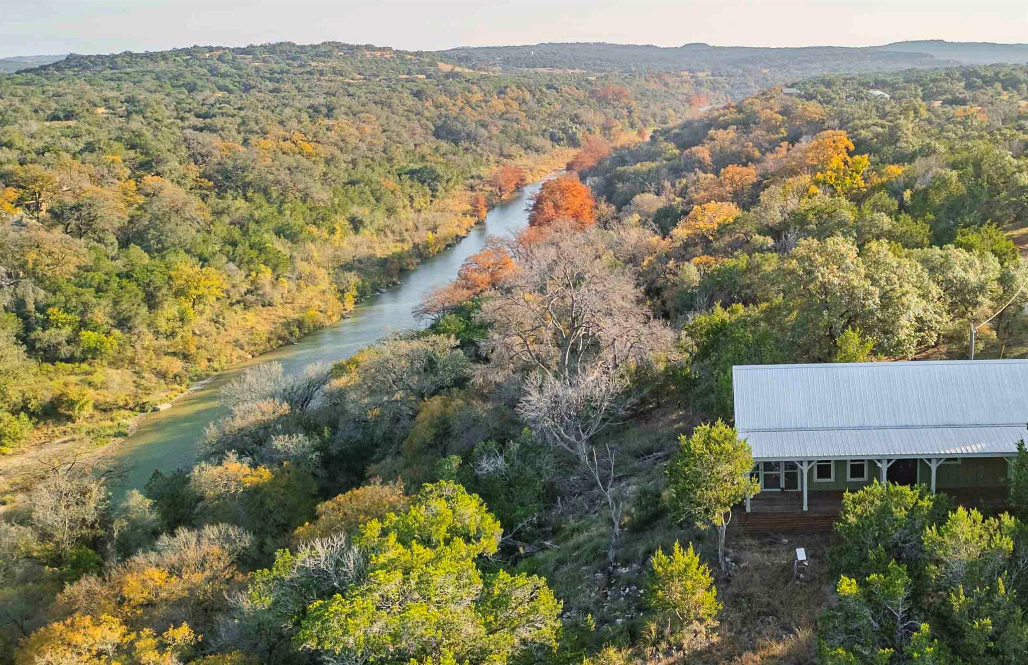 8507 Hammett's Crossing, Round Mountain, TX 78663