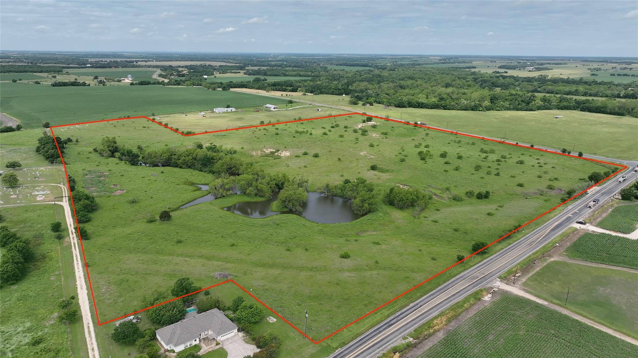 253 Fm 1331, Thorndale, TX 76577